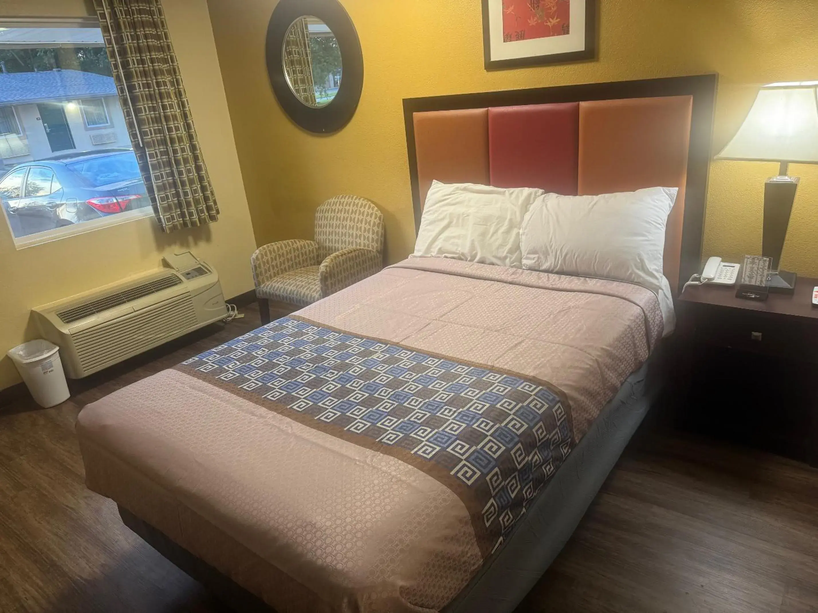 Bed in Somatel Goodlettsville Bed in Somatel Goodlettsville