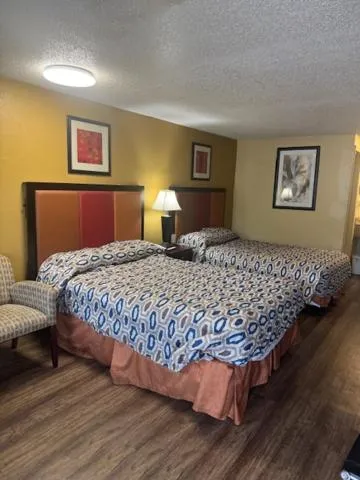 Bed in Somatel Goodlettsville