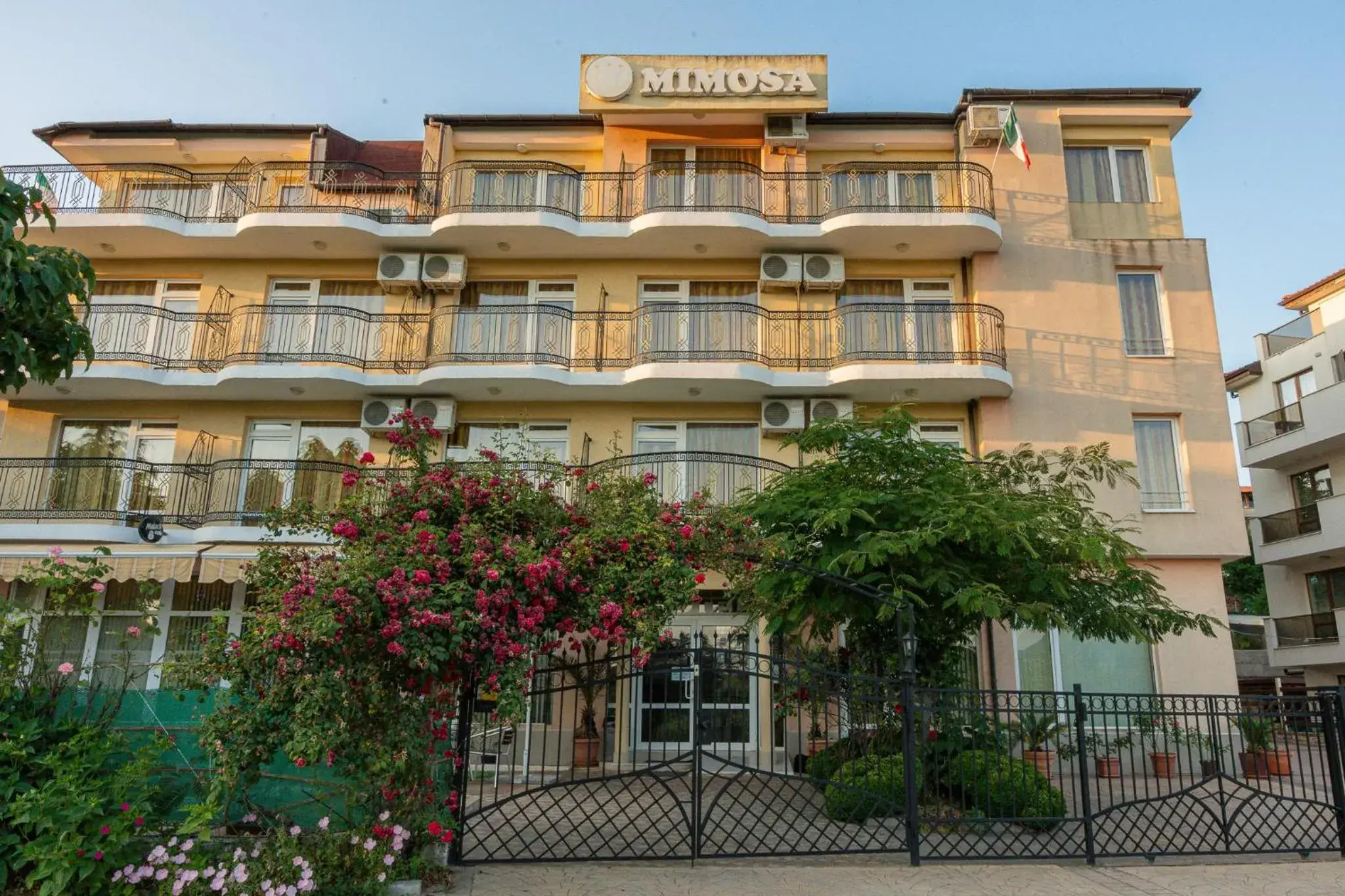 Family Hotel Mimosa Family Hotel Mimosa