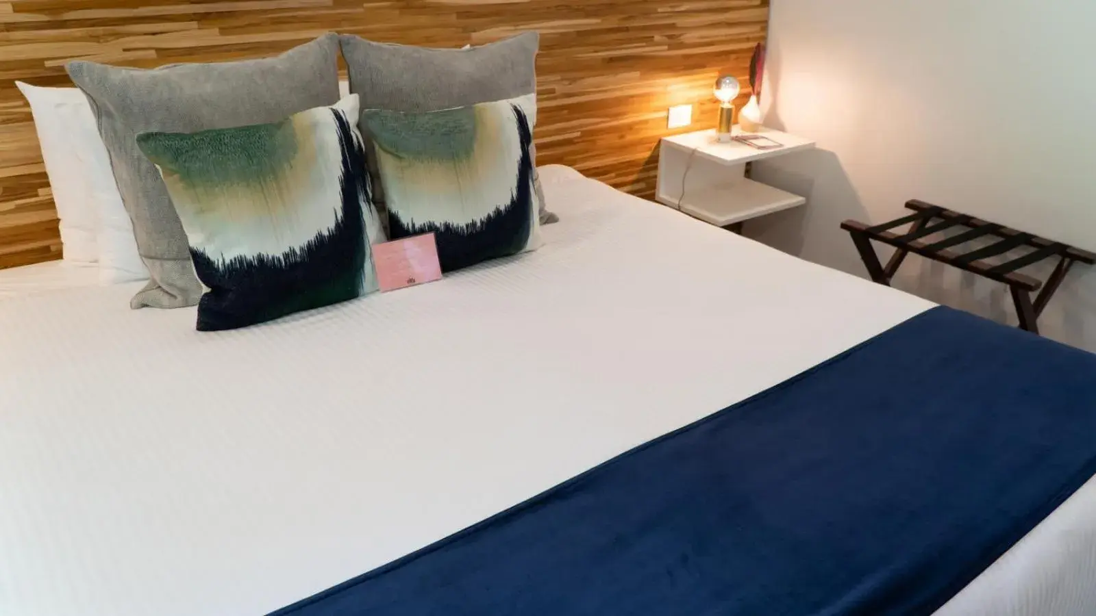 Accesible King in Hotel Nya Accesible King in Hotel Nya