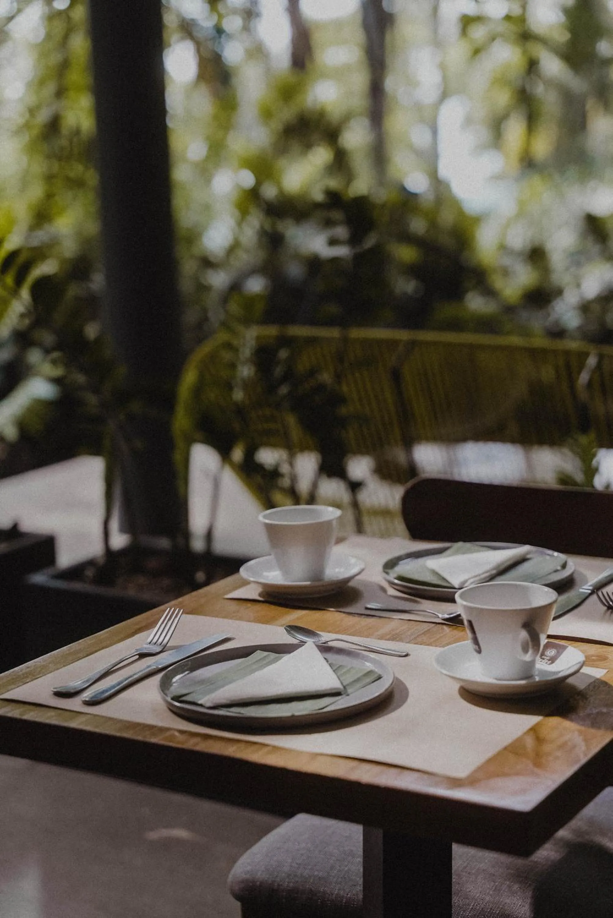 Restaurant/places to eat in Hotel Nya