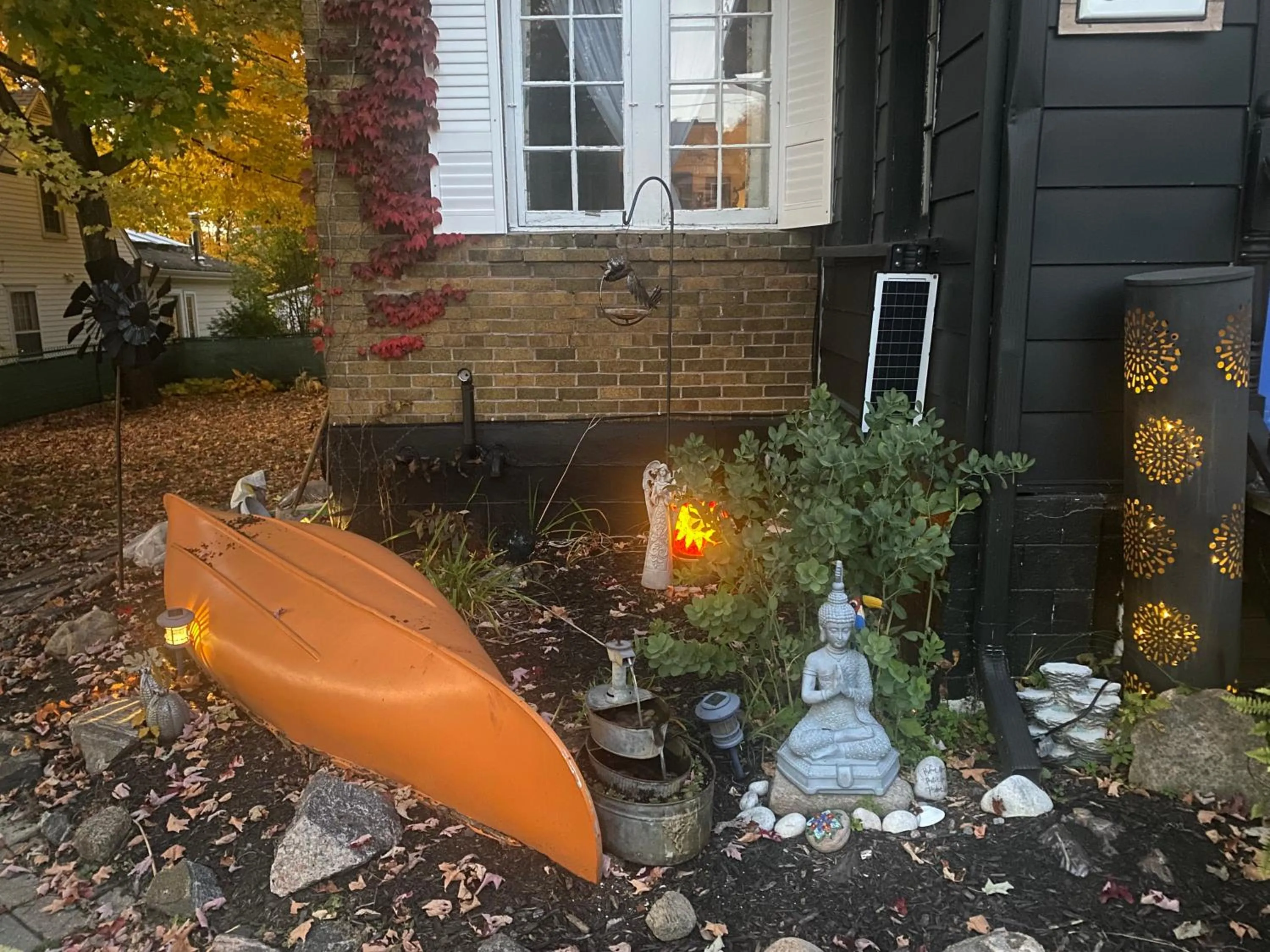 Property building in Blue Spruce Bed and Breakfast Muskoka