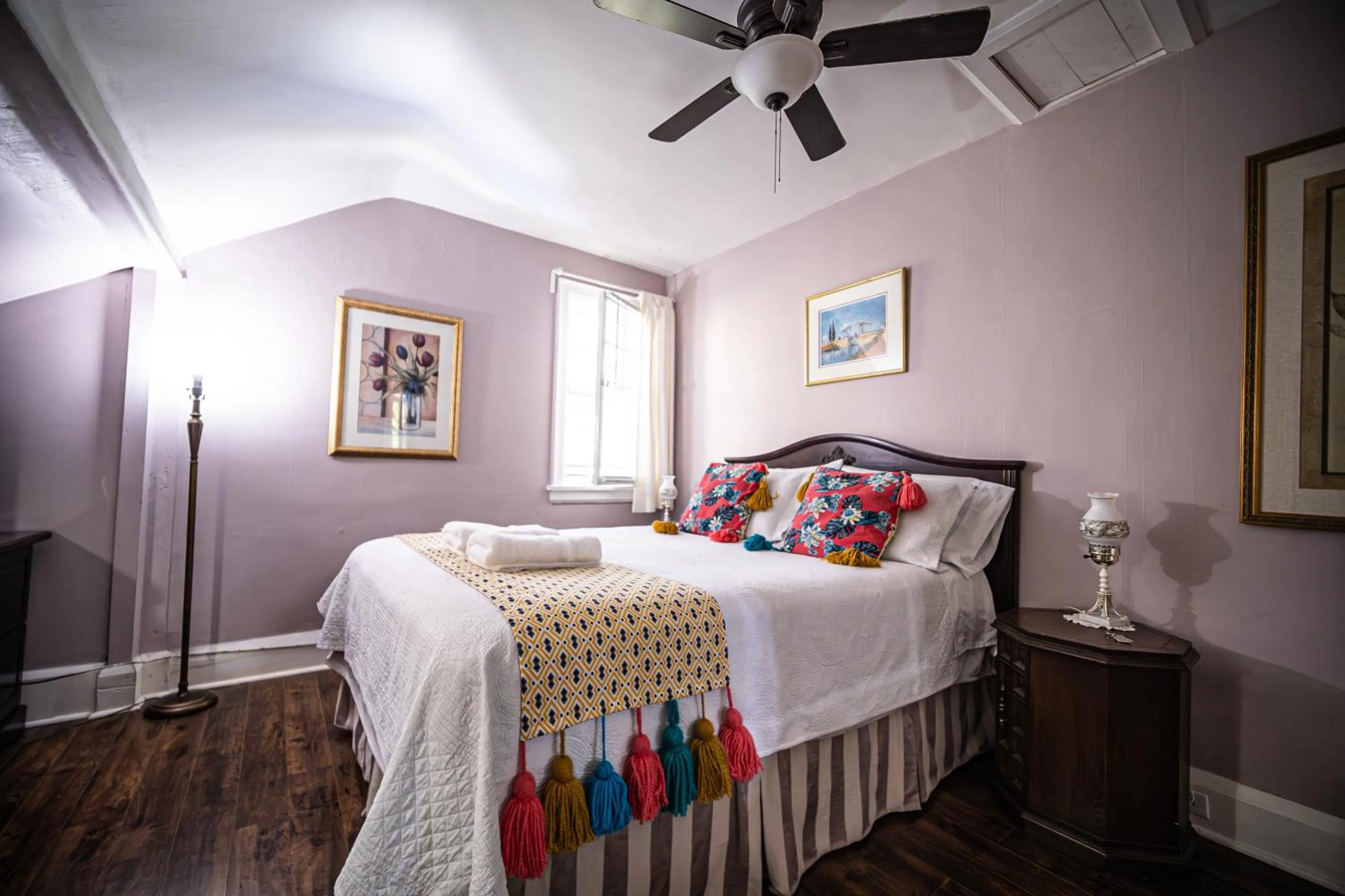 Property building, Bed in Blue Spruce Bed and Breakfast Muskoka