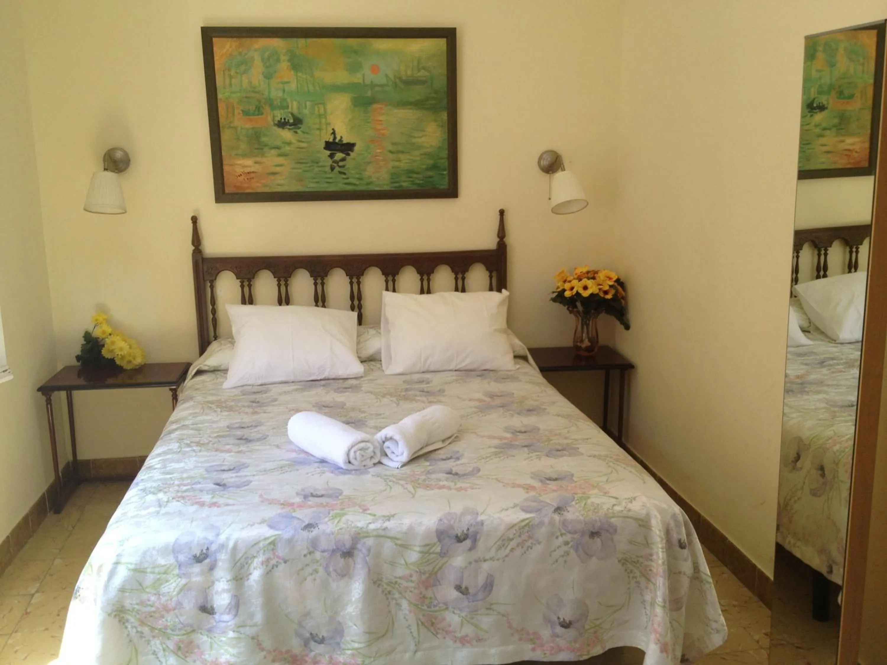 Bed in Hotel Comodoro