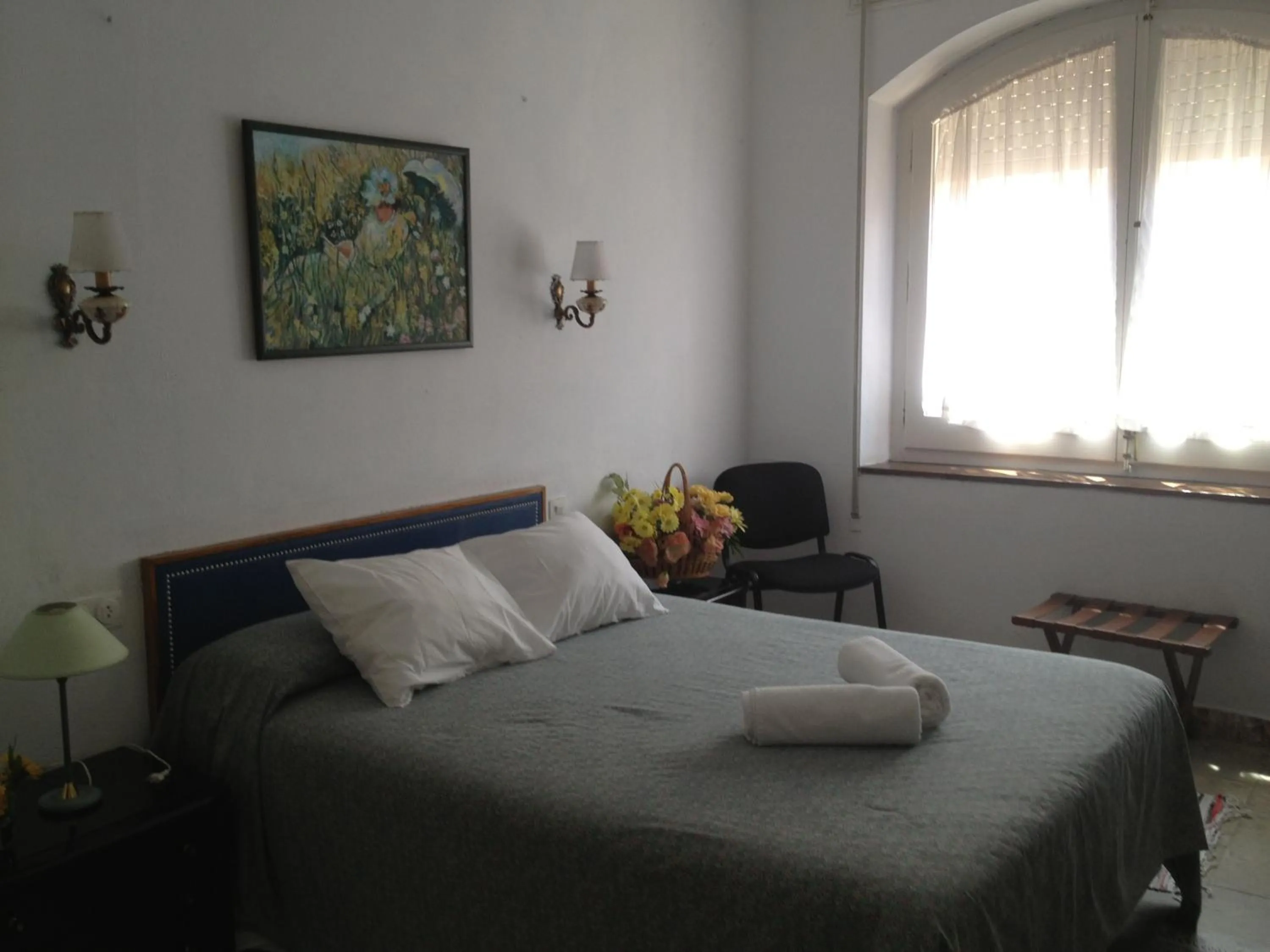 Photo of the whole room, Bed in Hotel Comodoro