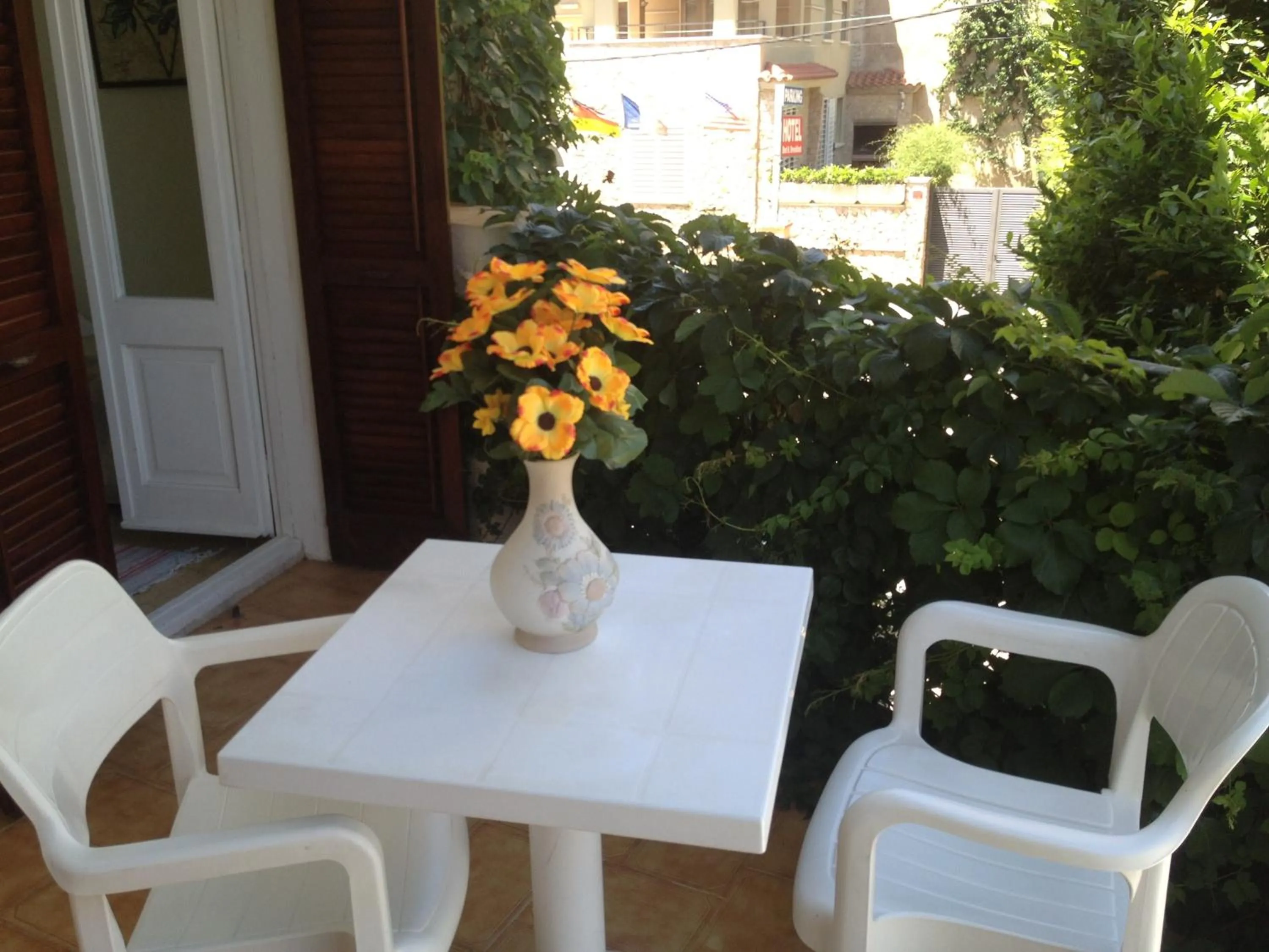 Seating area in Hotel Comodoro