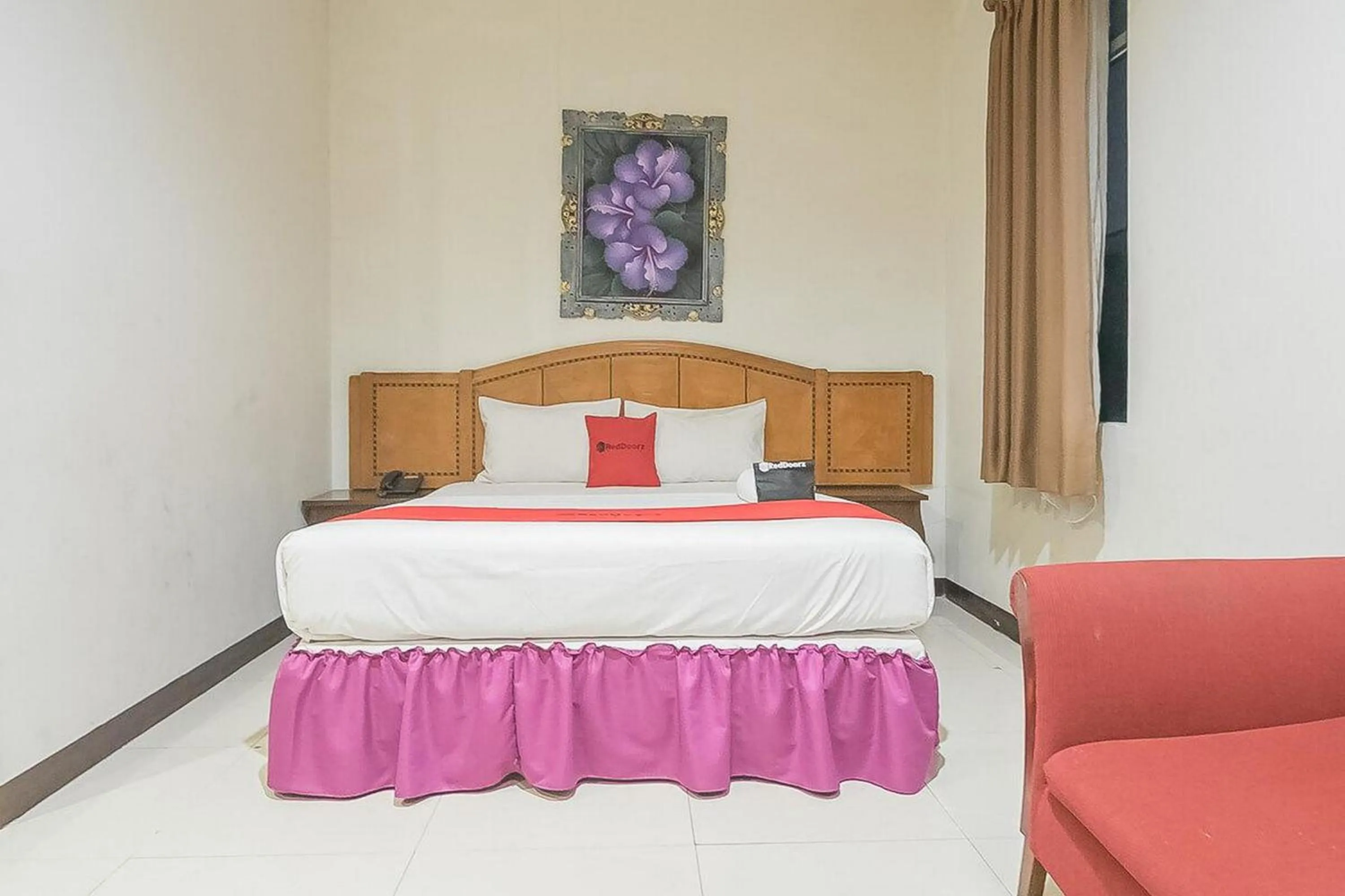 Bedroom, Bed in RedDoorz Near Trans Studio Mall 3