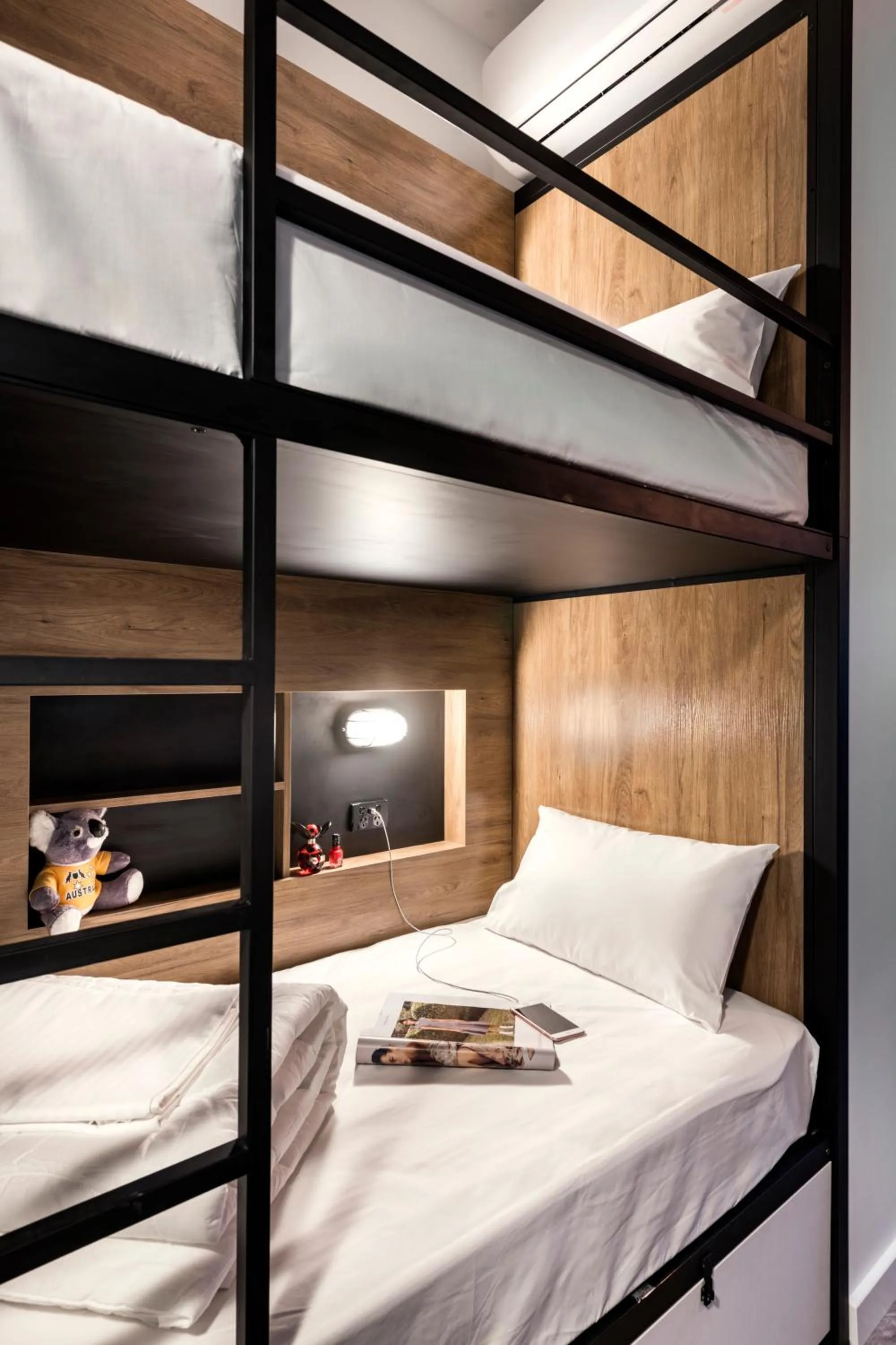 Bed in Hostel G Perth