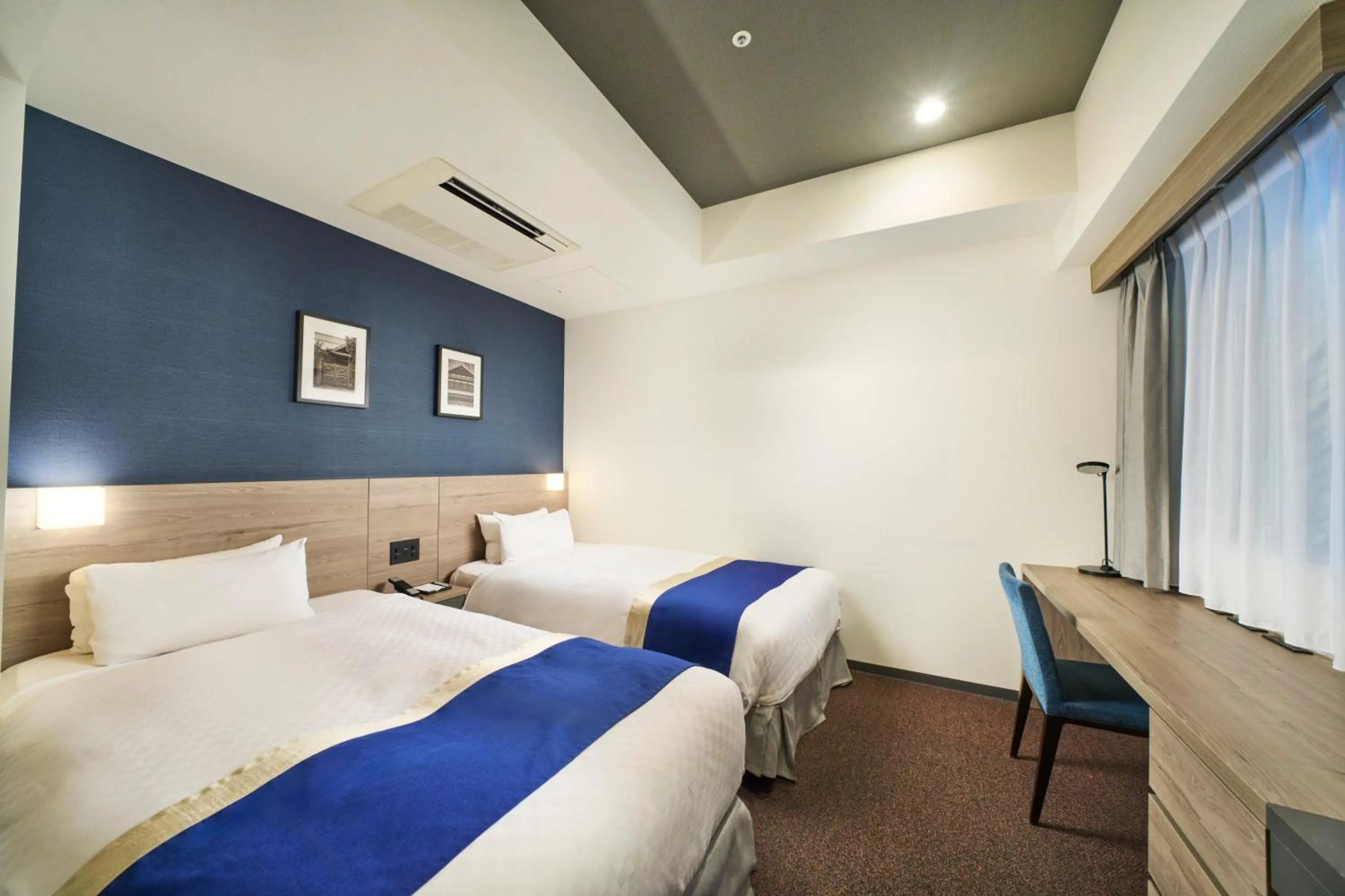 Bed in Best Western Plus Hotel Fino Osaka Kitahama