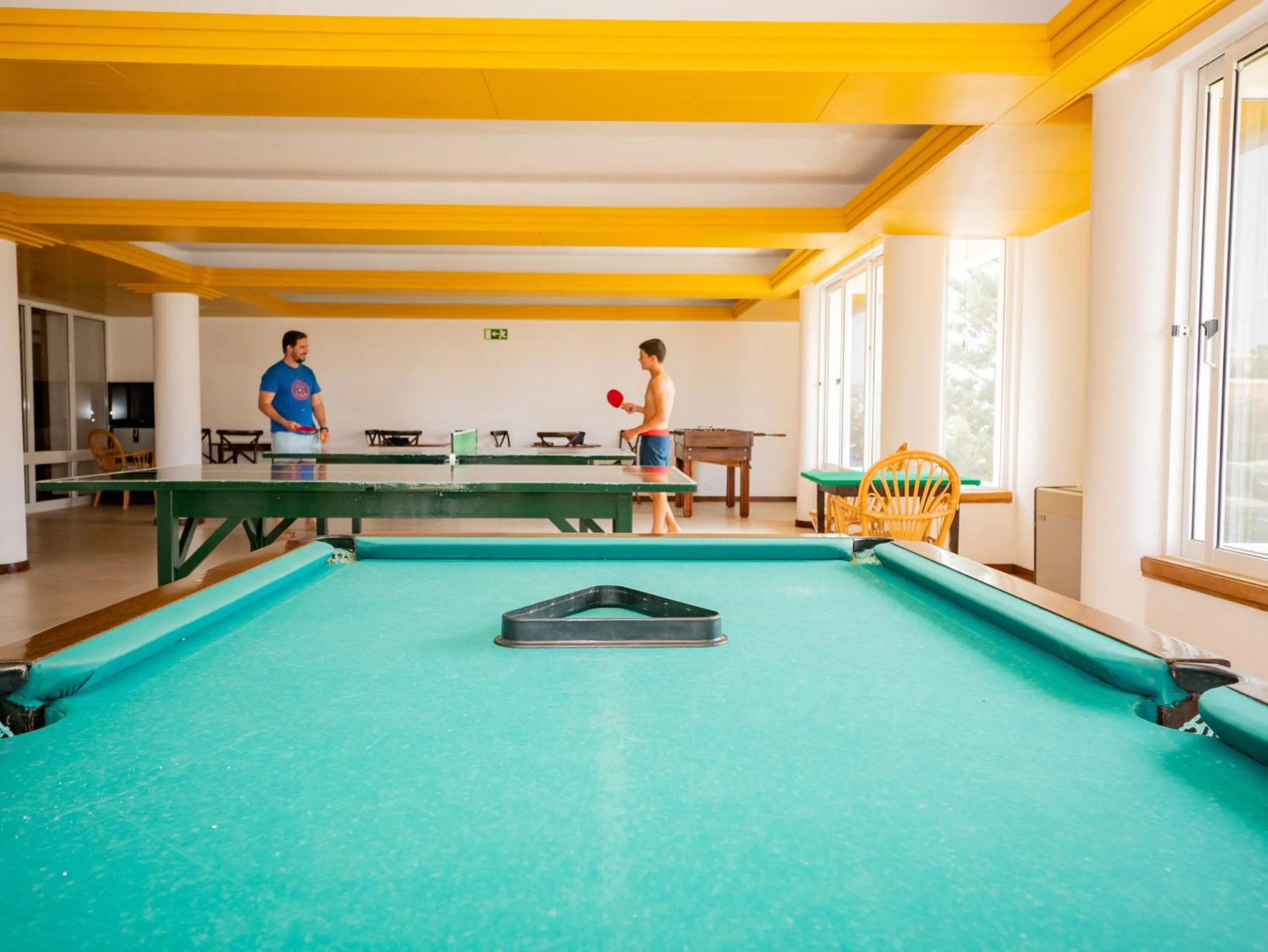 Billiard in Vila Baleira Suites