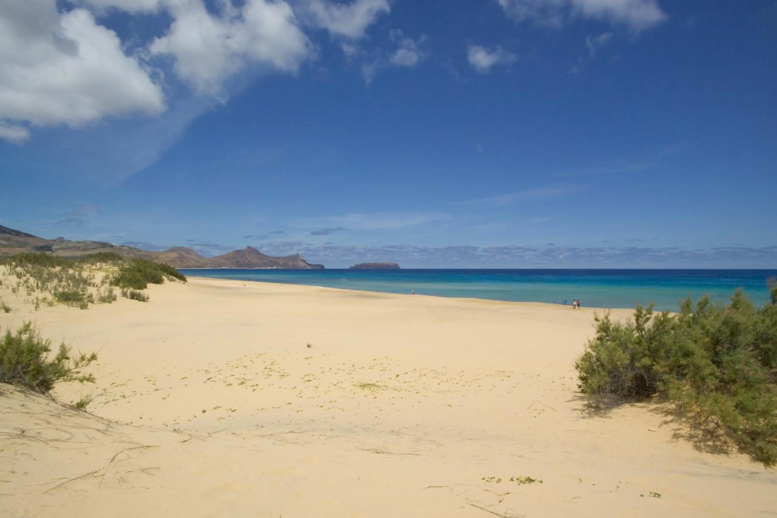 Beach in Hotel Praia Dourada