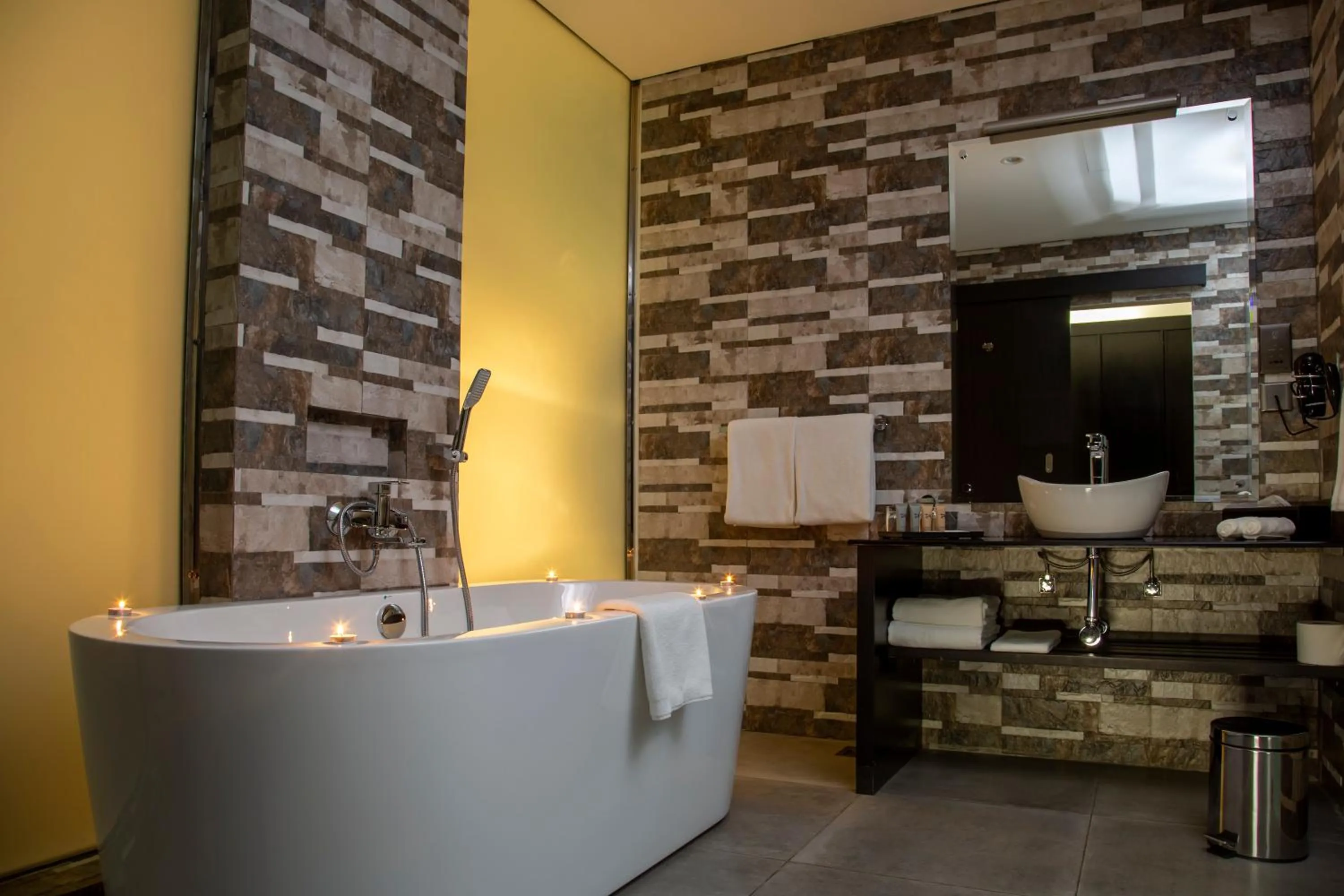 Bathroom in Amaryllis Hotel Blantyre