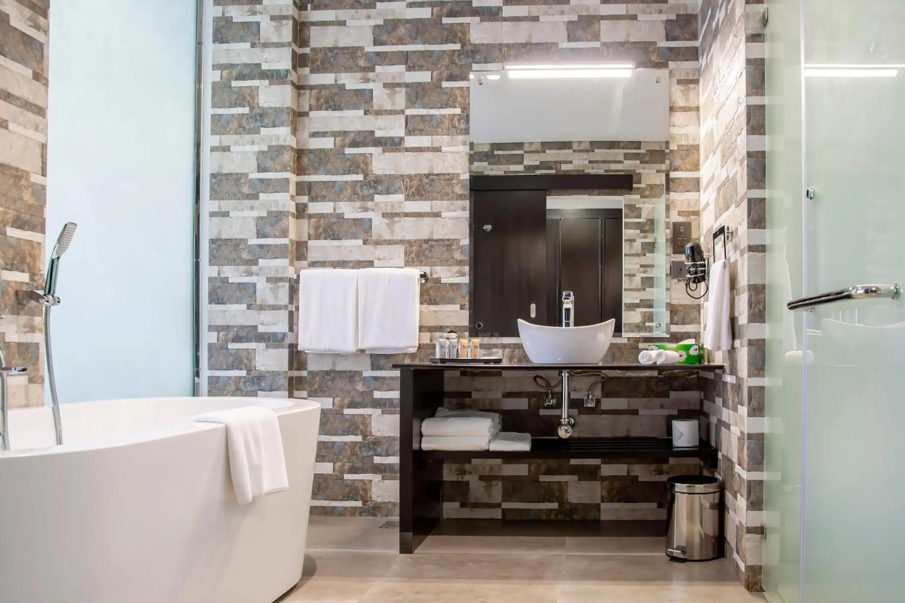 Bathroom in Amaryllis Hotel Blantyre Bathroom in Amaryllis Hotel Blantyre