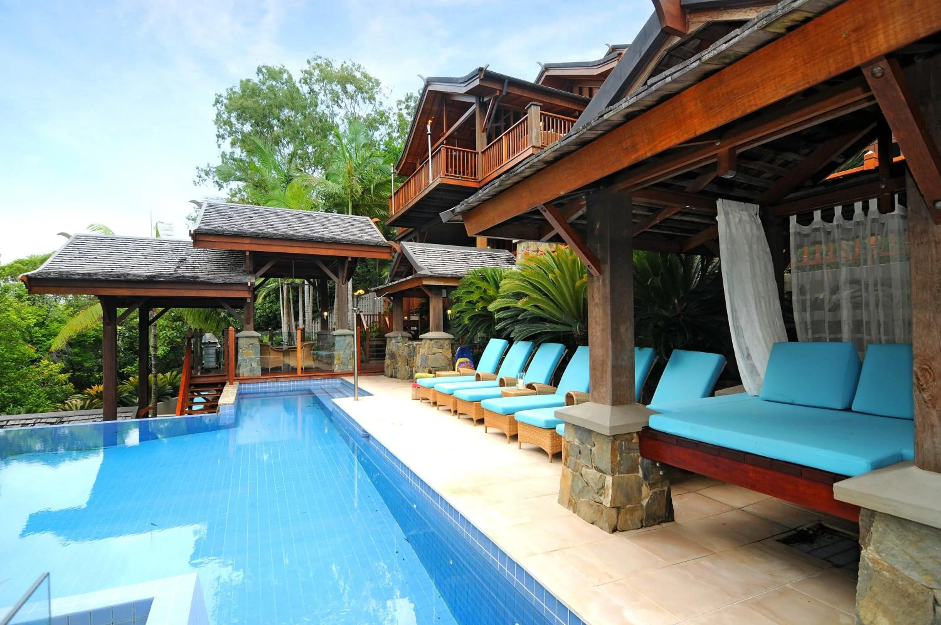 Villa Empat Puluh Dua