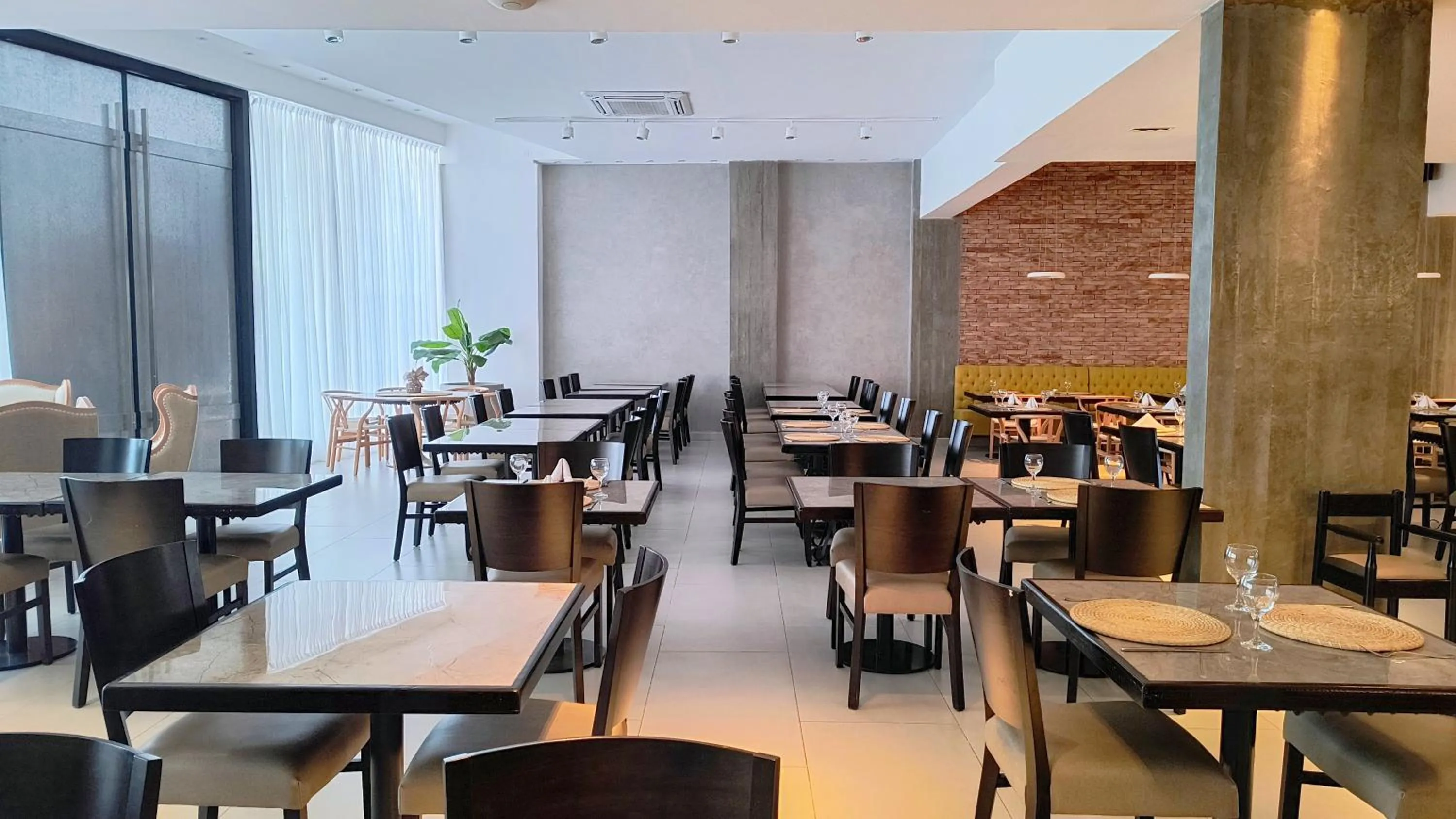 Restaurant/places to eat in HDA Hotel & Spa