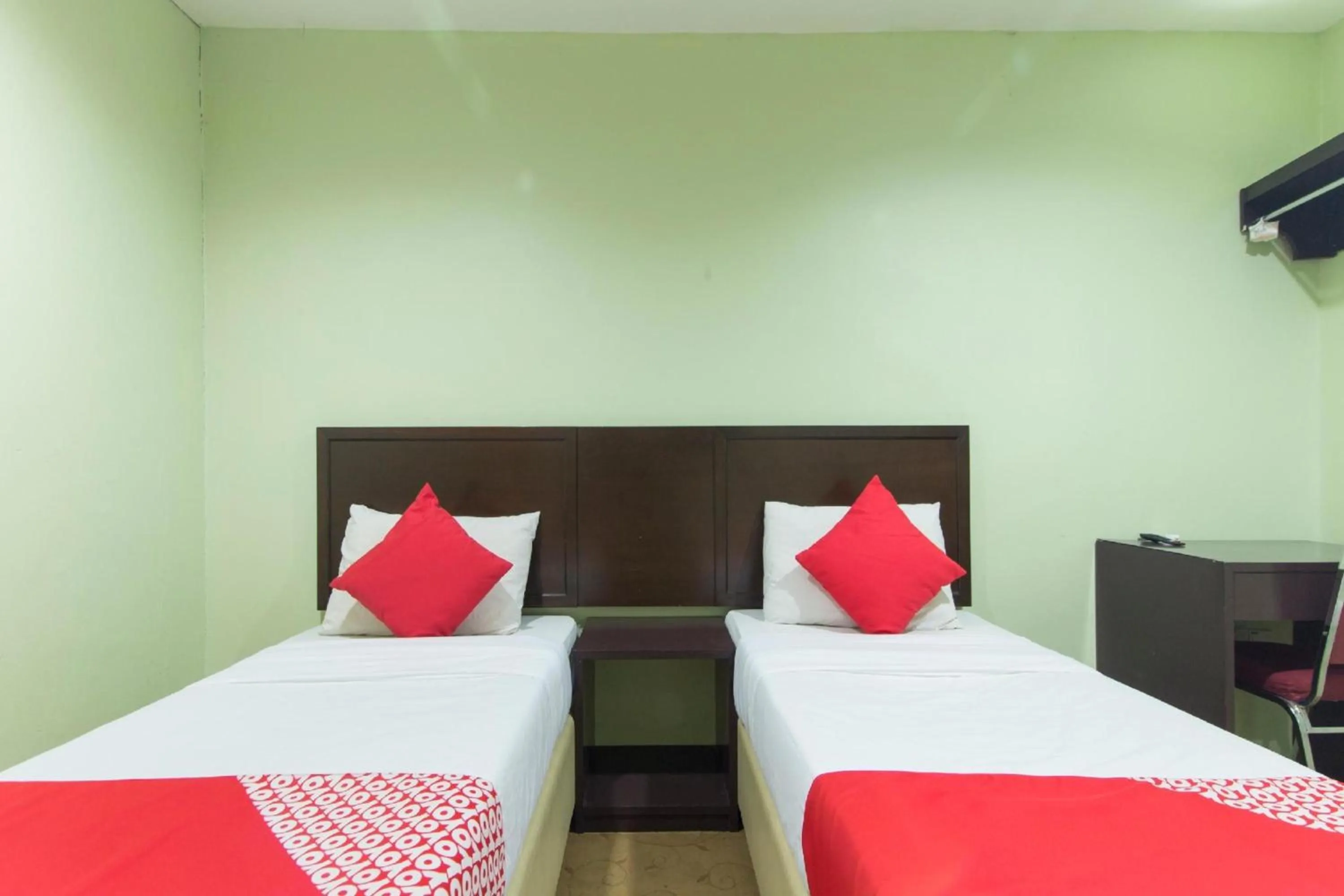 Photo of the whole room, Bed in Amani Hotel