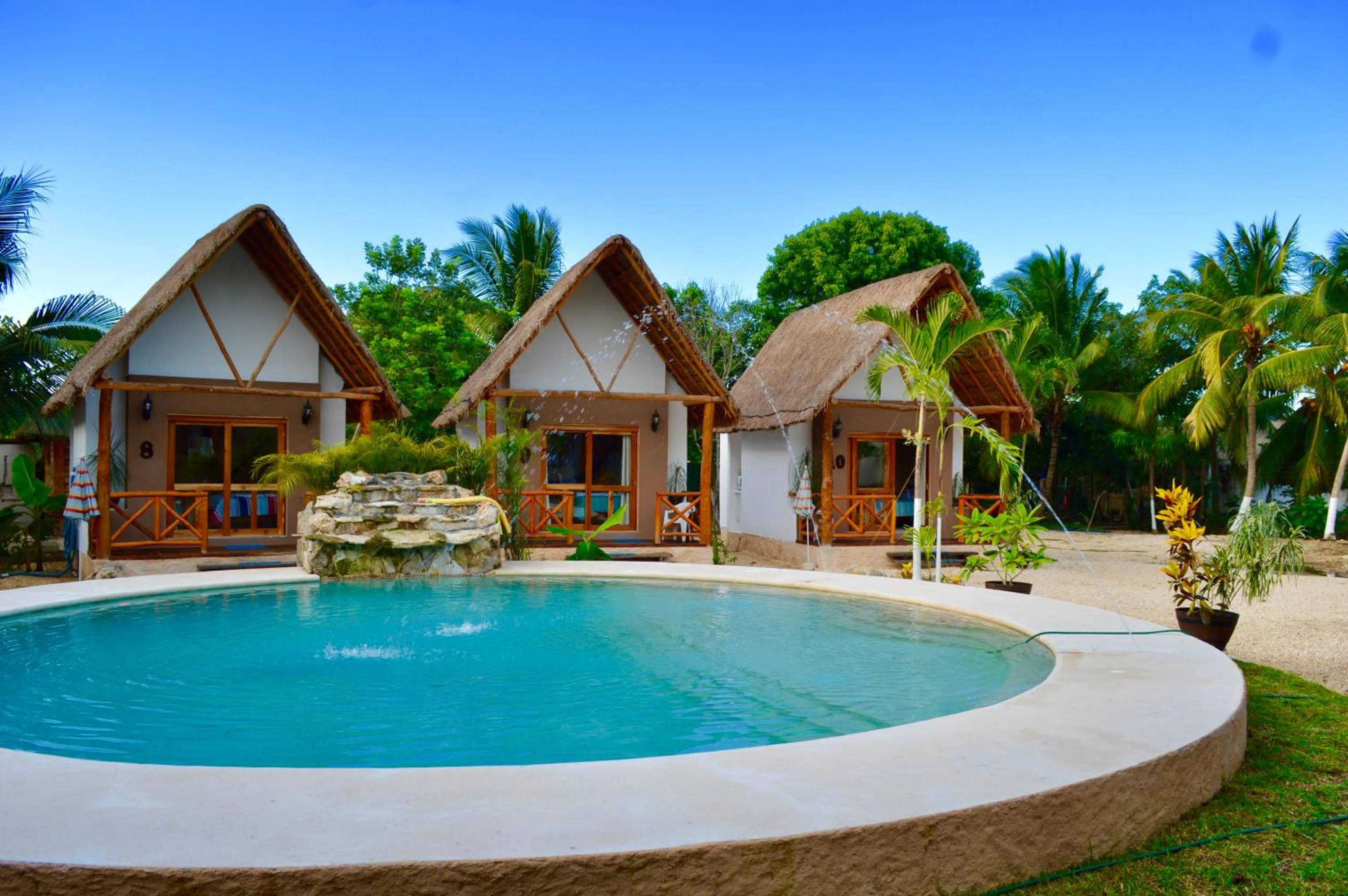 Swimming pool in Villas Hotel