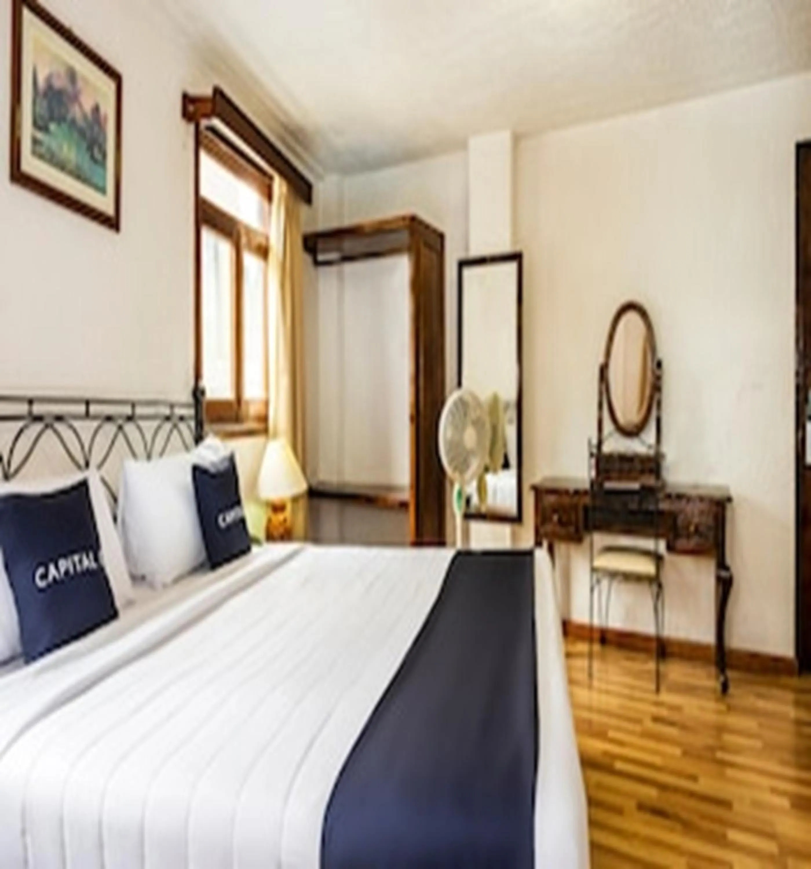 Photo of the whole room, Bed in Capital O Hotel Central, Xalapa