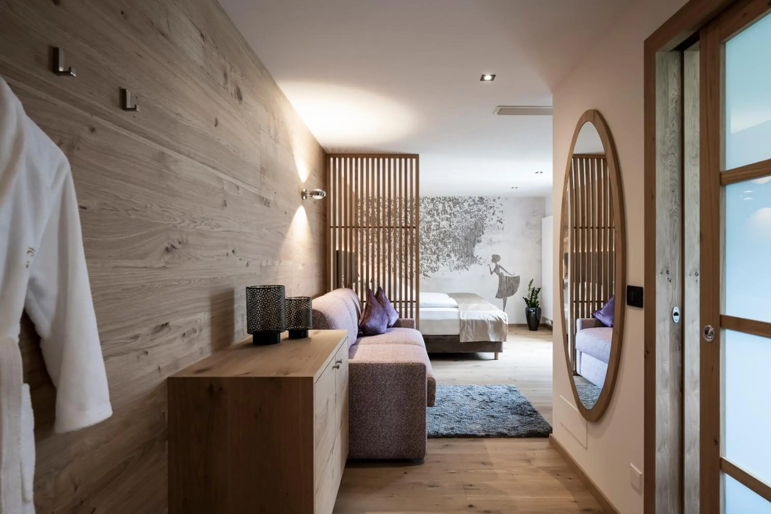 Double Room in Small & Beautiful Hotel Gnaid Double Room in Small & Beautiful Hotel Gnaid