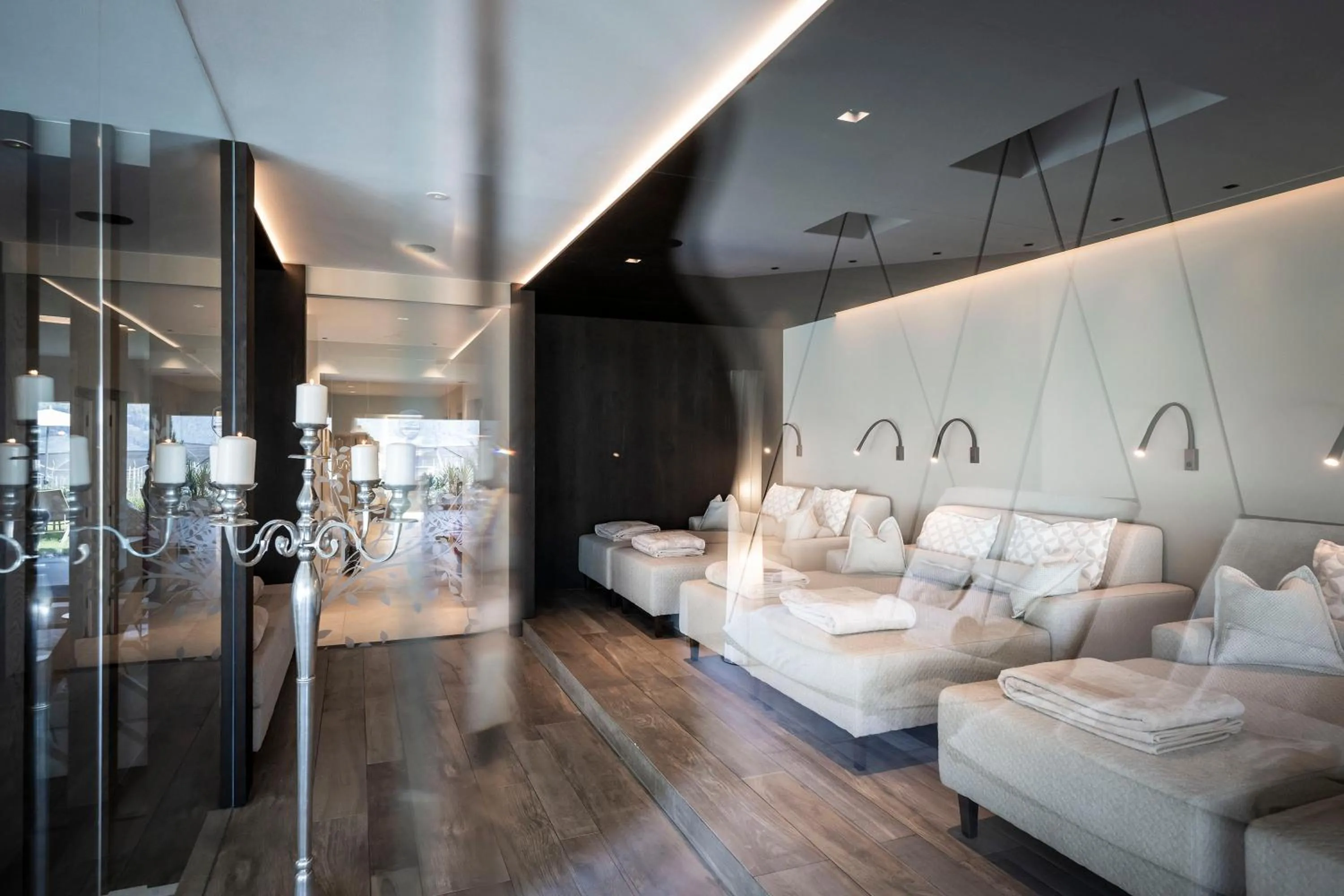 Spa and wellness centre/facilities in Small & Beautiful Hotel Gnaid