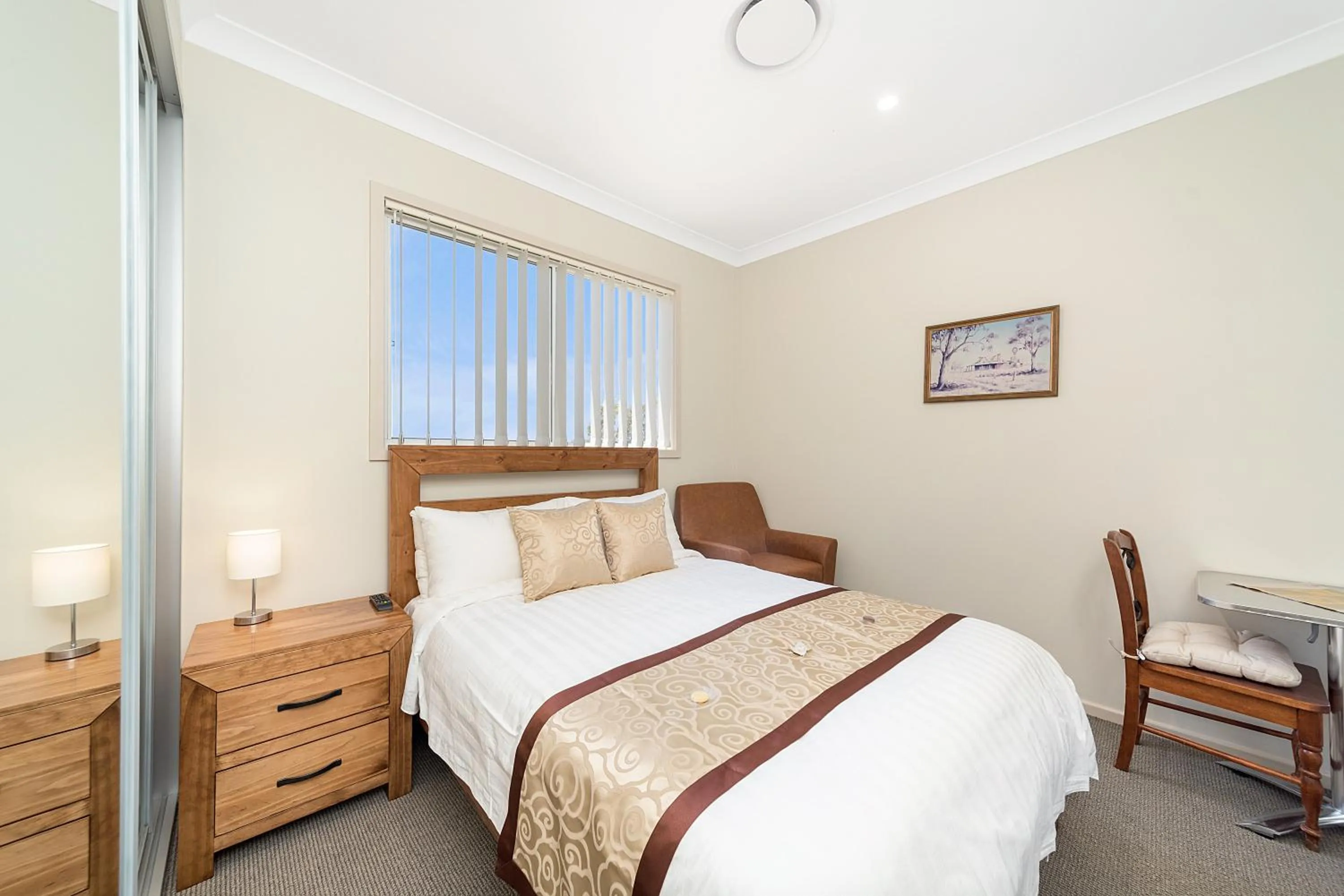 Bed in Marulan Stayz