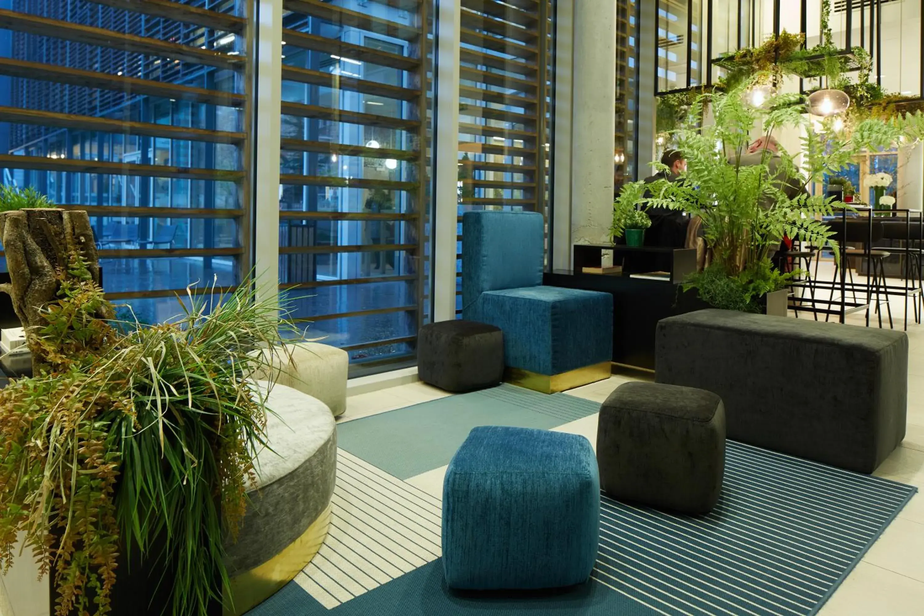 Lobby or reception in Best Western Plus Paris Meudon Ermitage Lobby or reception in Best Western Plus Paris Meudon Ermitage