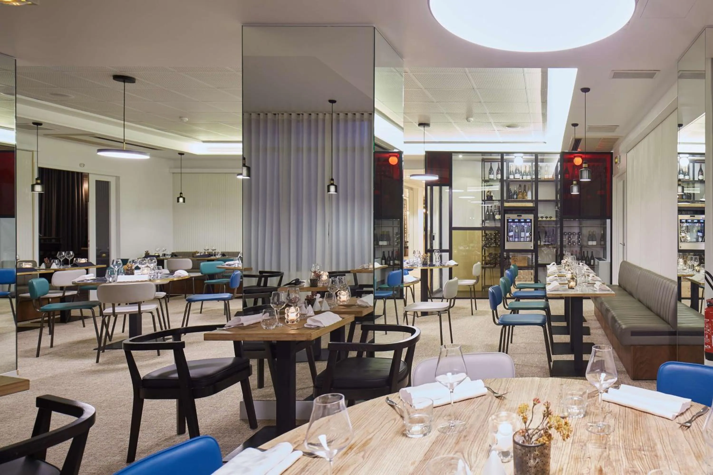 Restaurant/places to eat in Best Western Plus Paris Meudon Ermitage