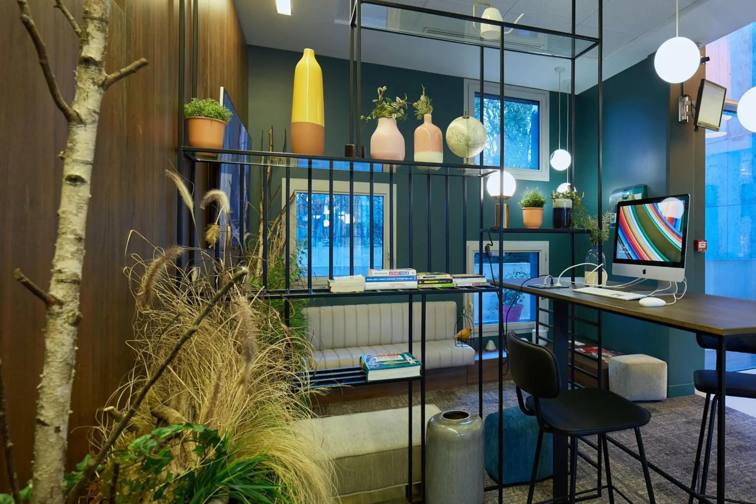 Lobby or reception in Best Western Plus Paris Meudon Ermitage Lobby or reception in Best Western Plus Paris Meudon Ermitage