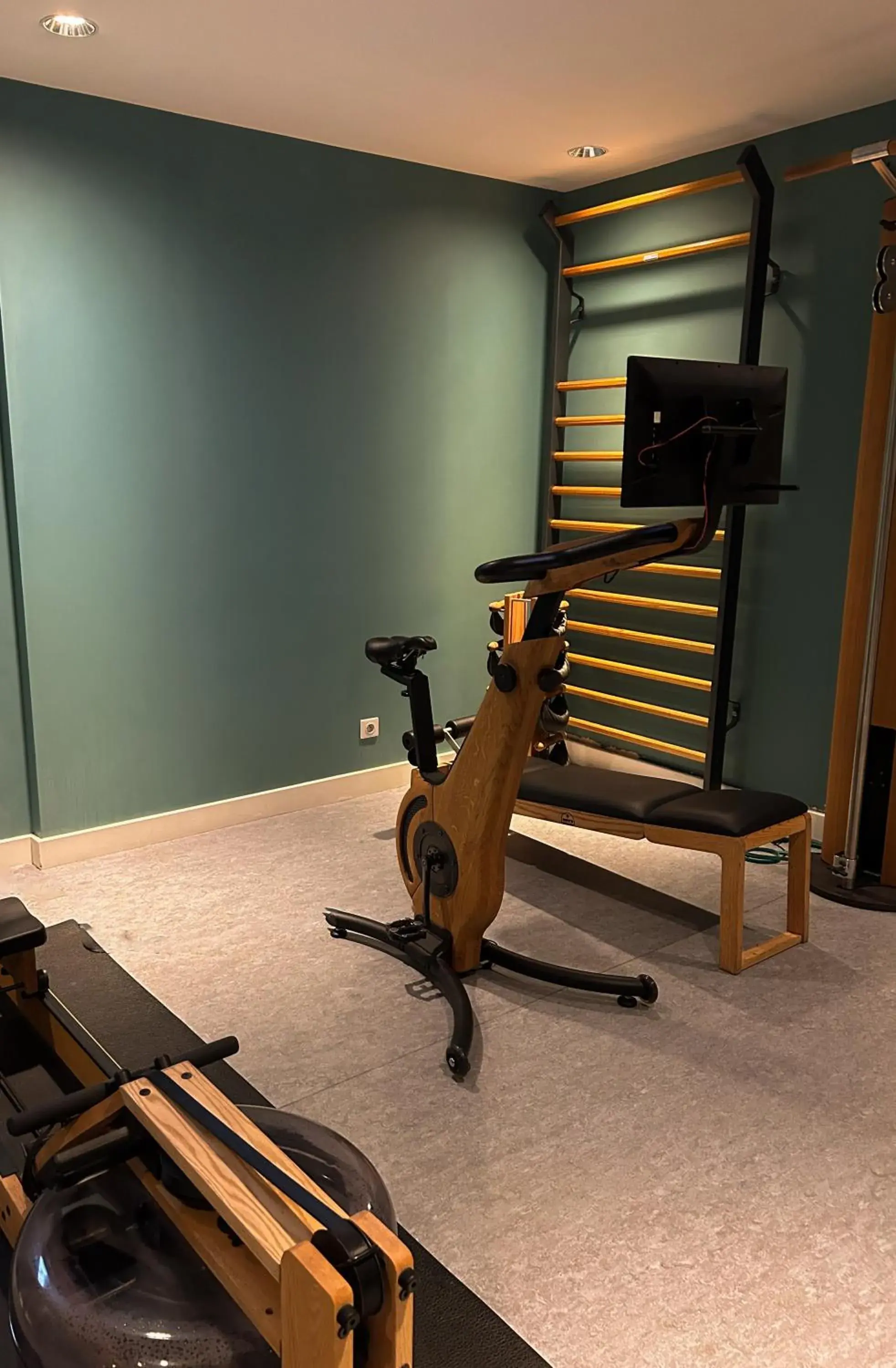 Fitness centre/facilities in Best Western Plus Paris Meudon Ermitage Fitness centre/facilities in Best Western Plus Paris Meudon Ermitage