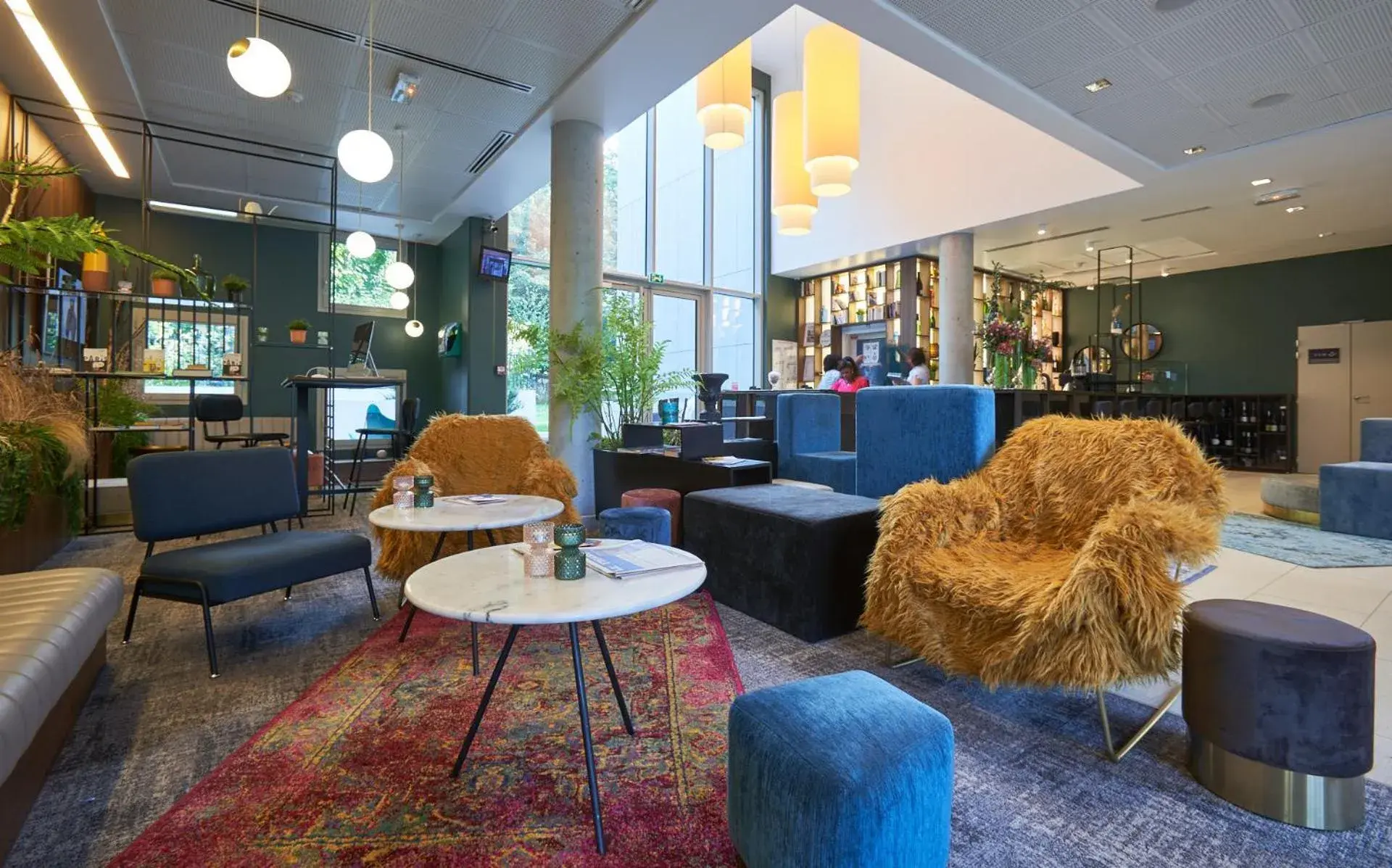 Lobby or reception in Best Western Plus Paris Meudon Ermitage Lobby or reception in Best Western Plus Paris Meudon Ermitage