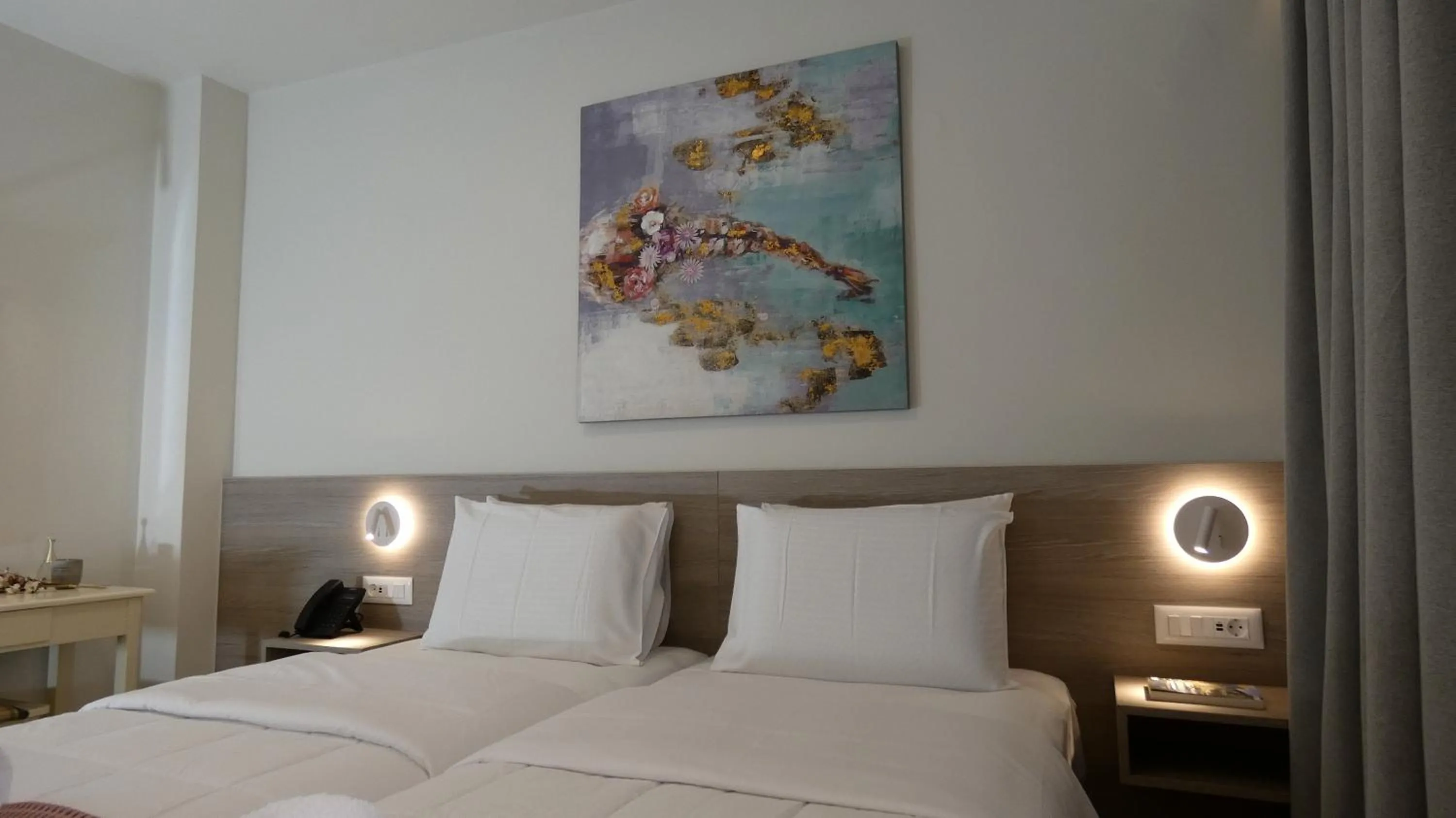 Bedroom, Bed in Melina Beach