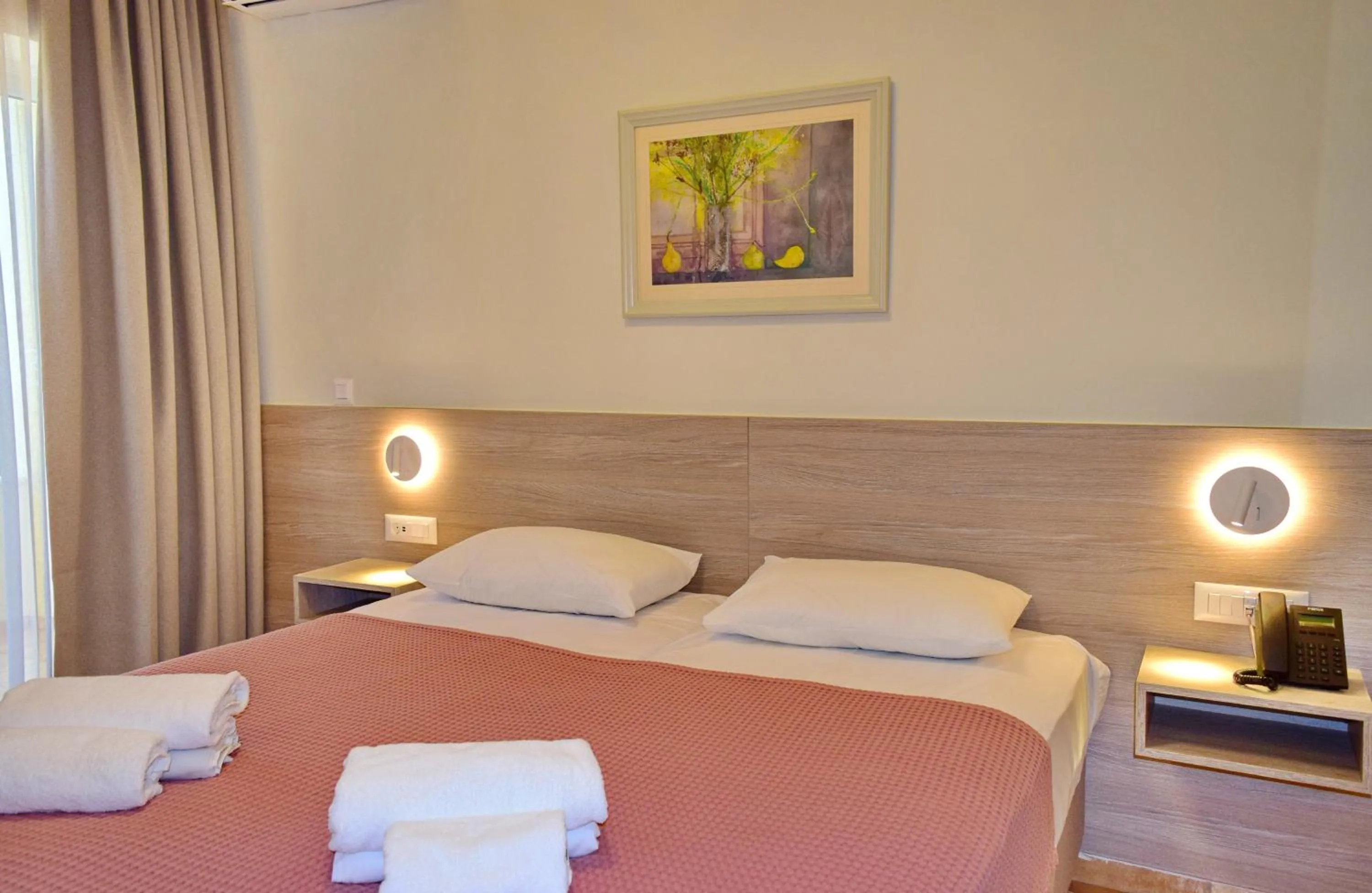 Bedroom, Bed in Melina Beach