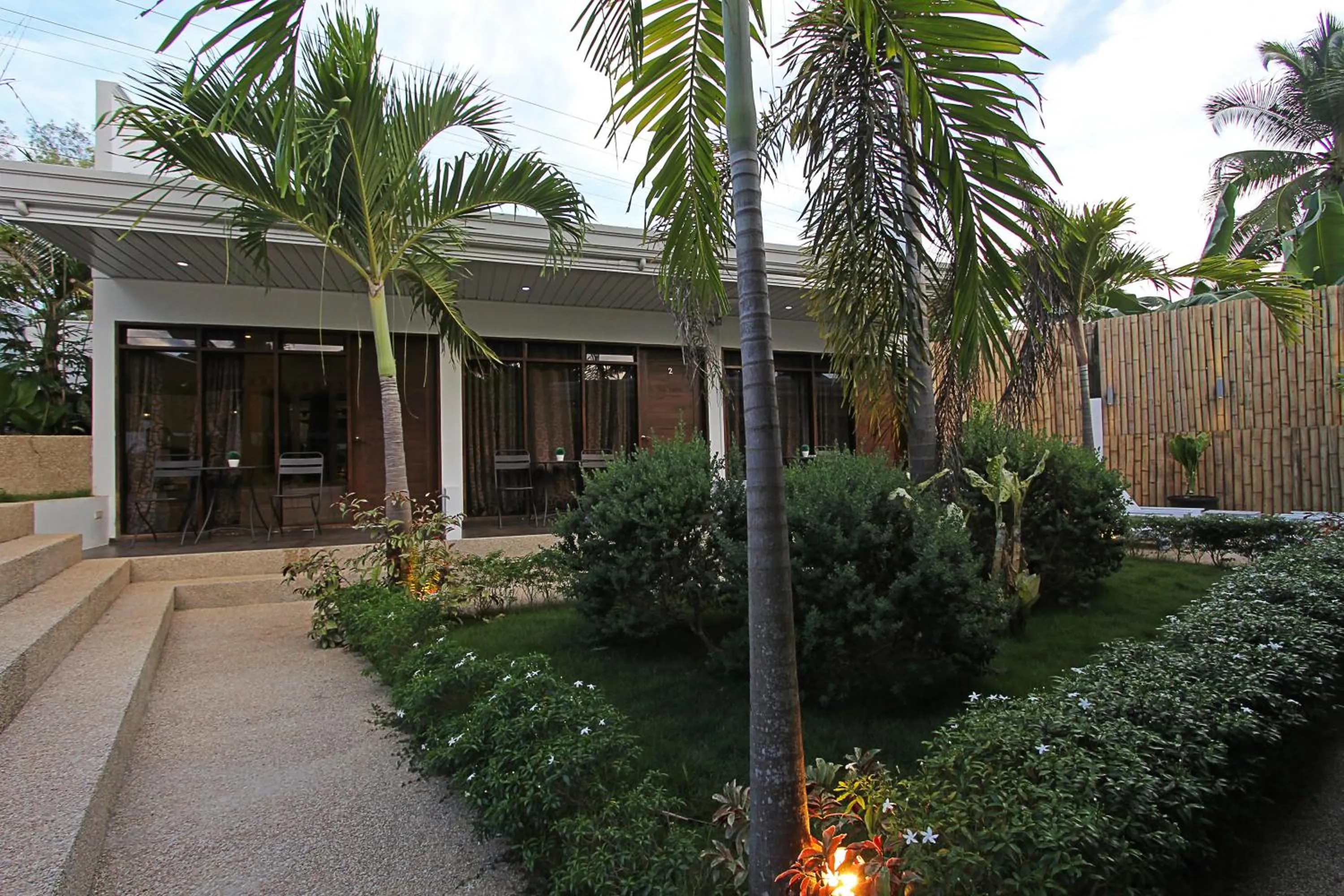 Garden in Quest Villa