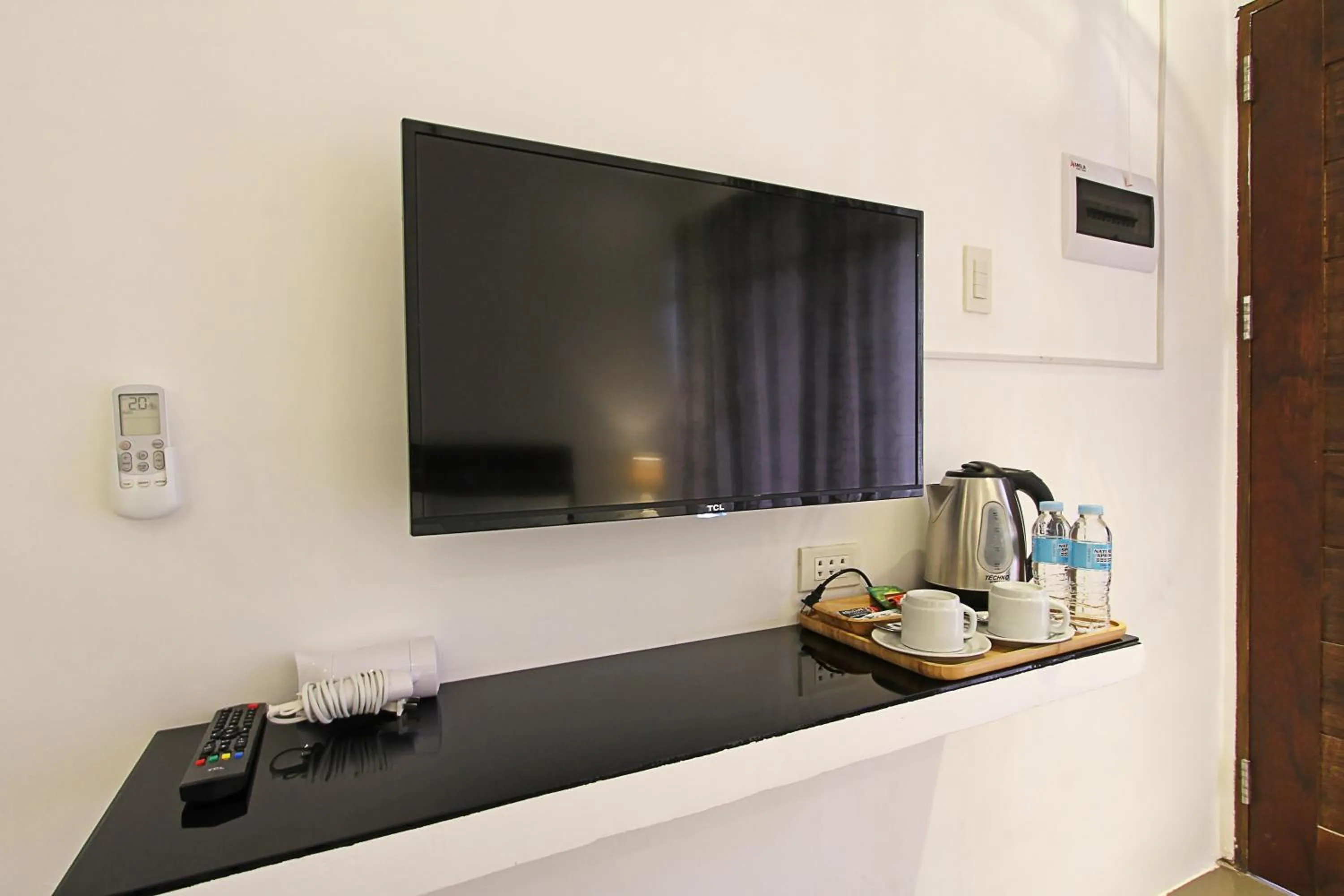 TV and multimedia in Quest Villa