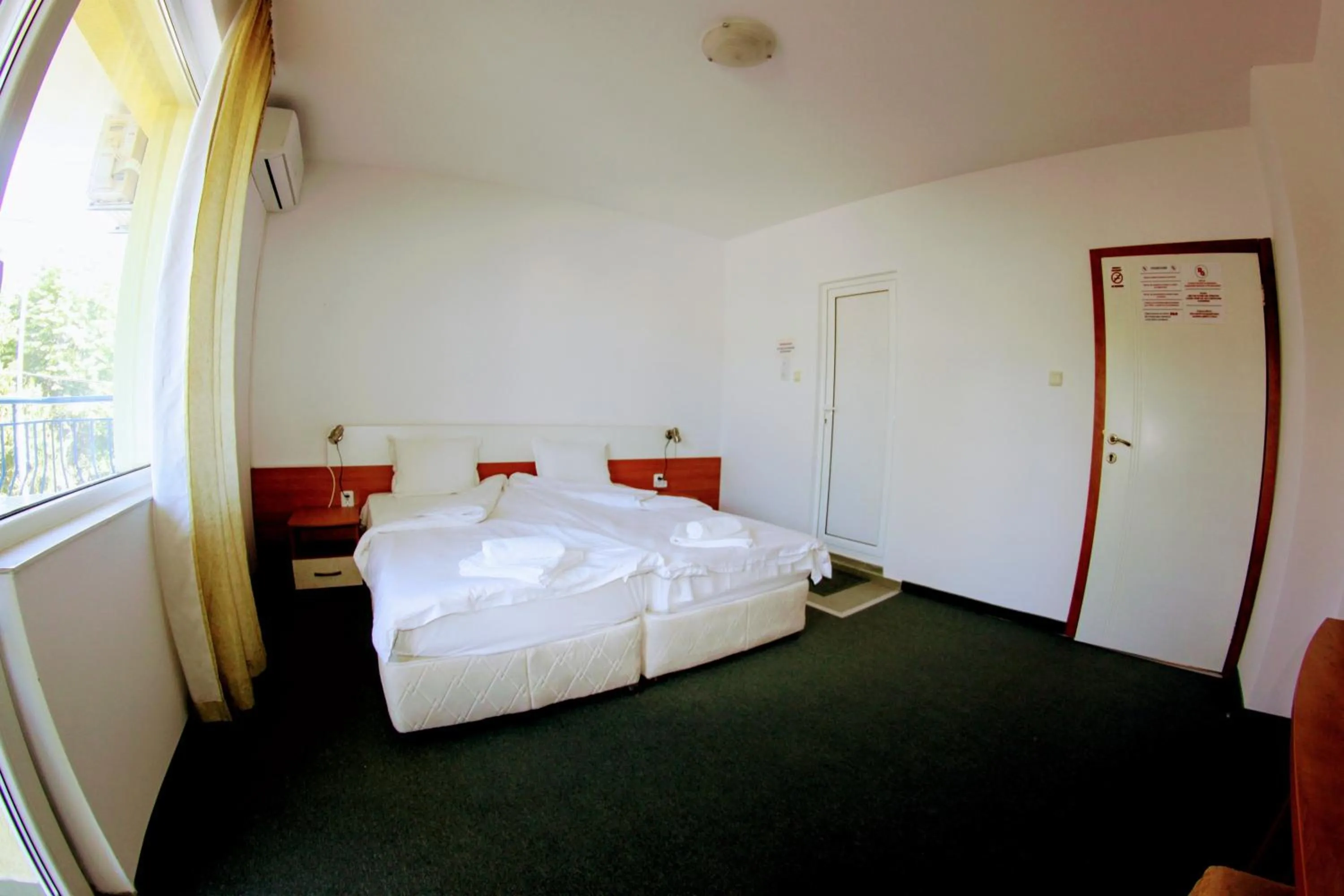 Bed in R&G Hotel
