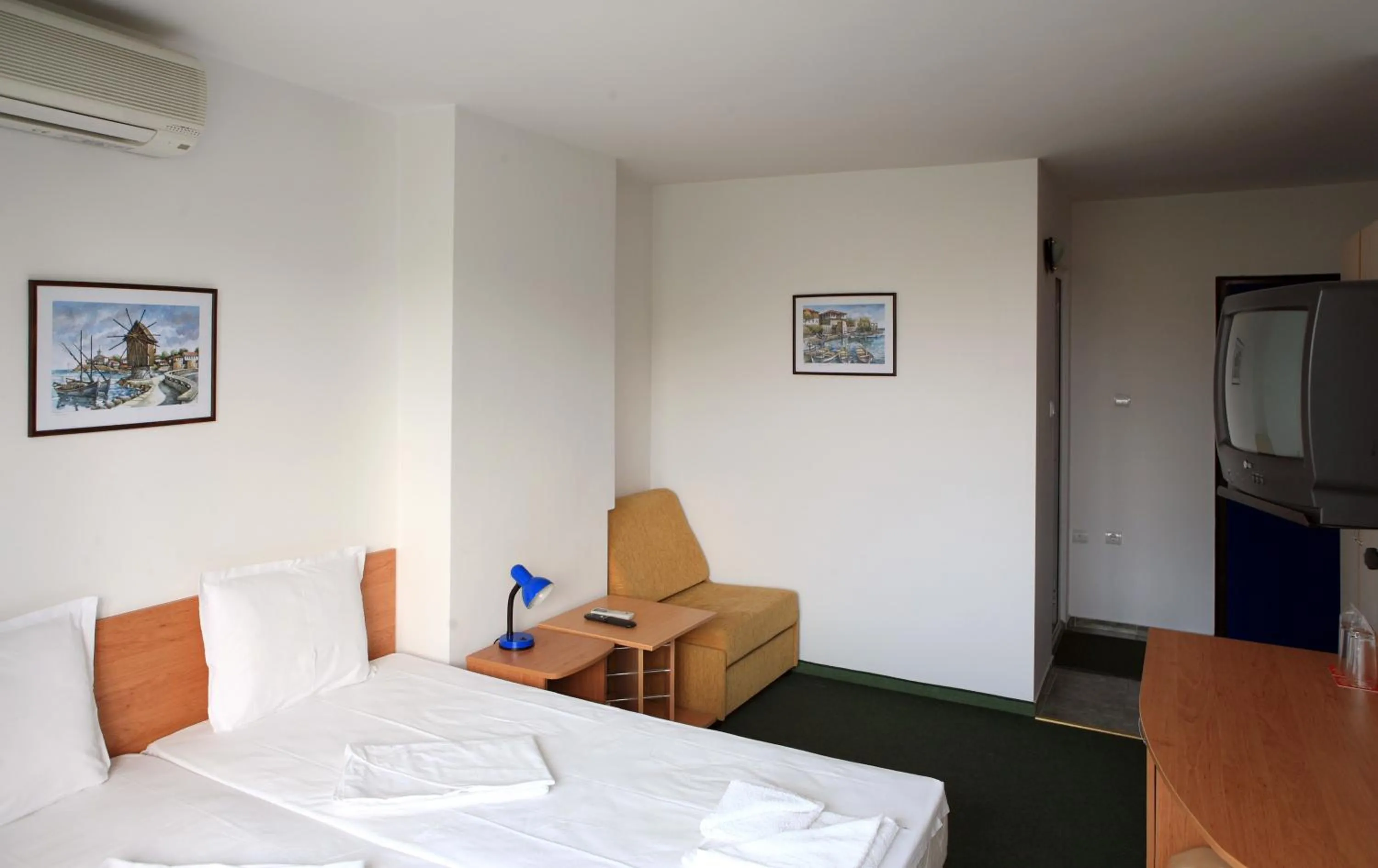 Bed in R&G Hotel