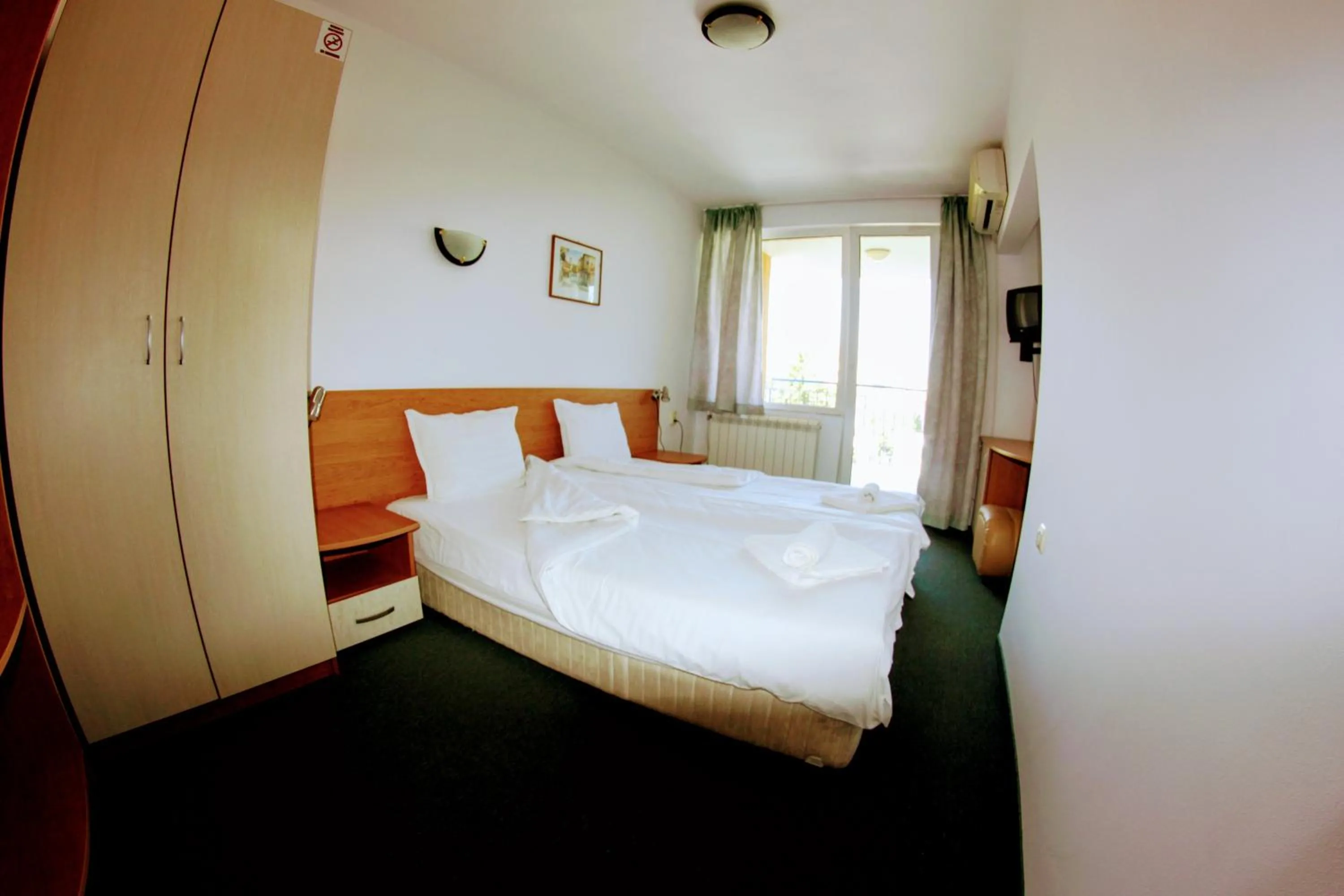Bed in R&G Hotel