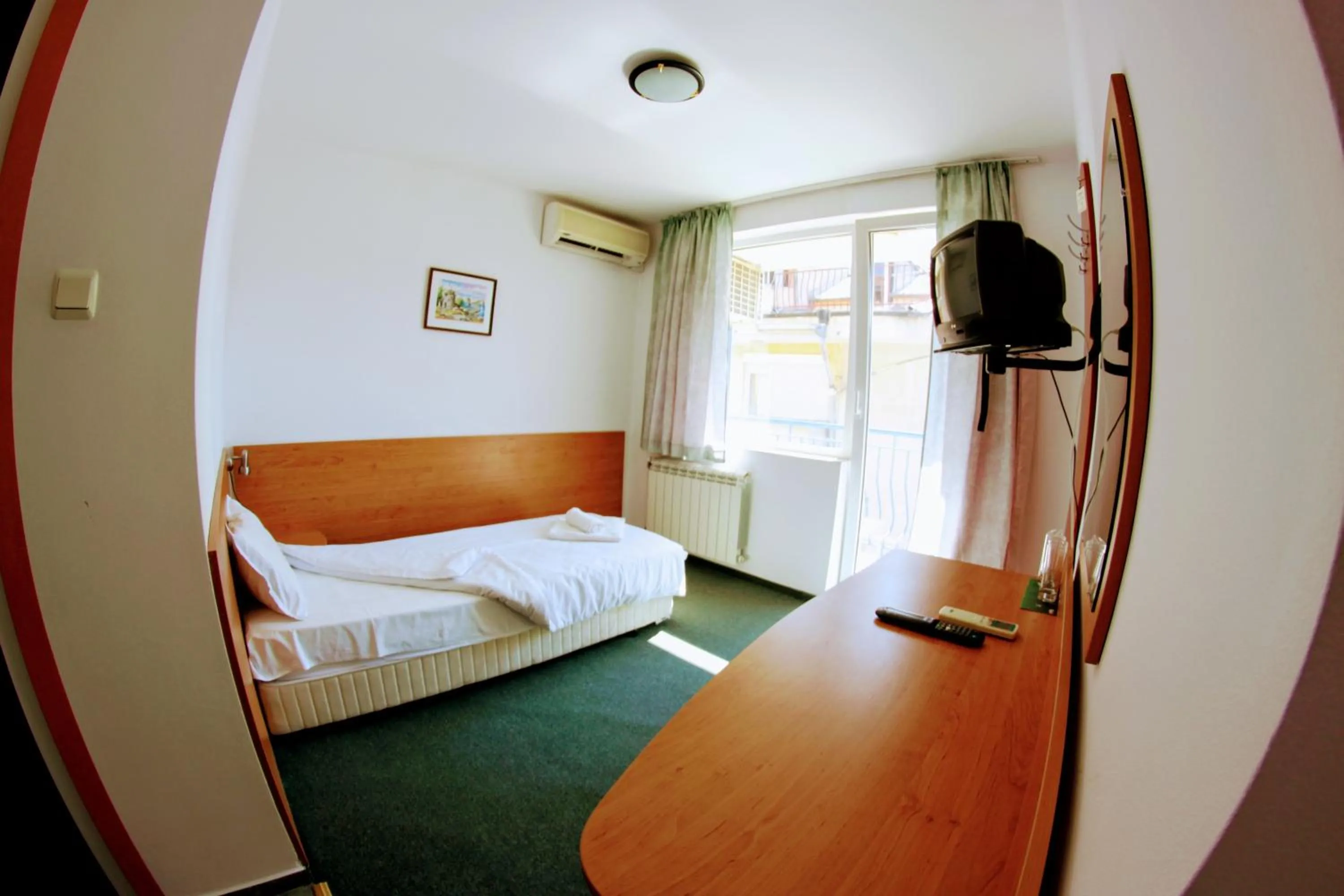 Bed in R&G Hotel