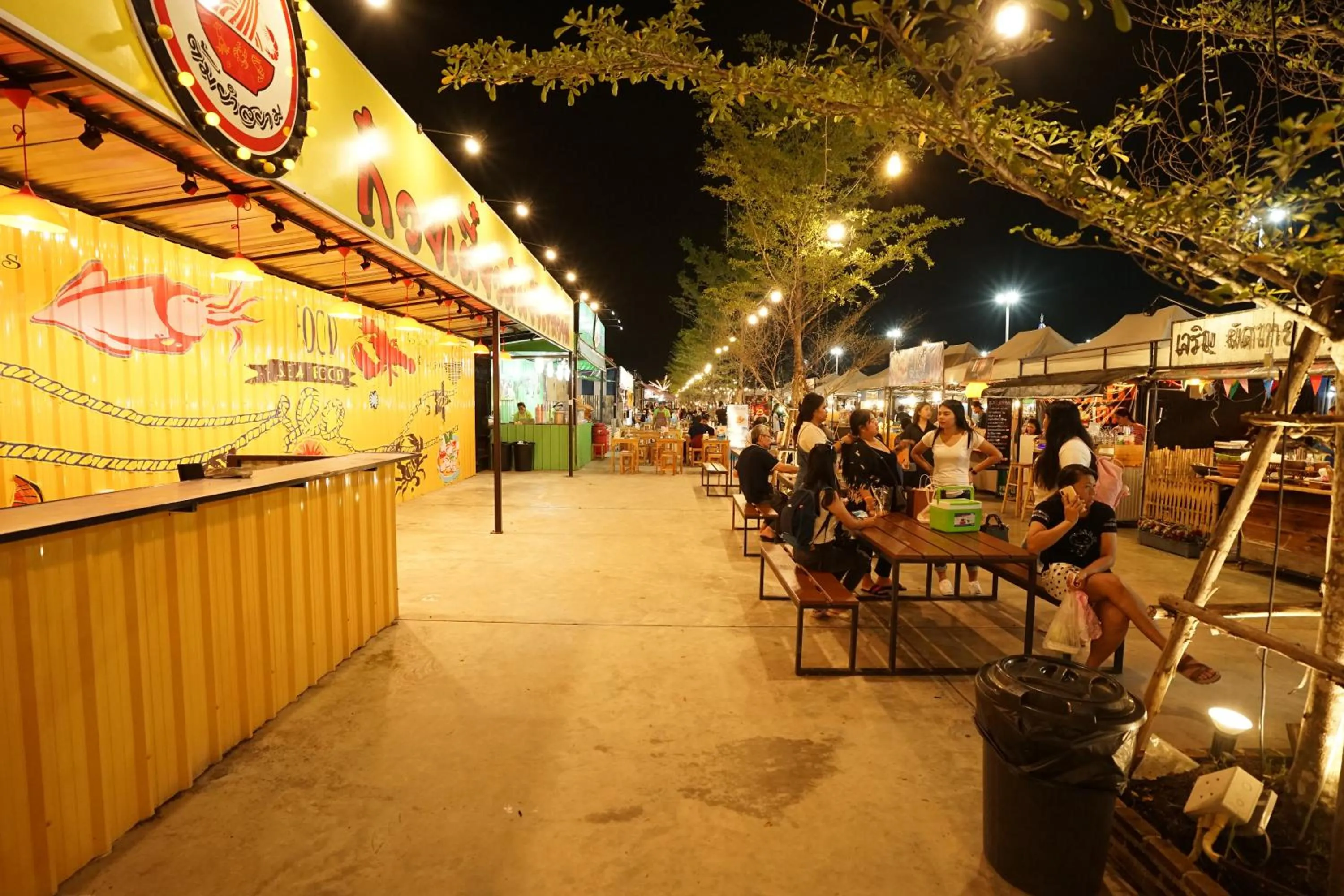 Restaurant/places to eat in Sabai Place Donmueang Airport