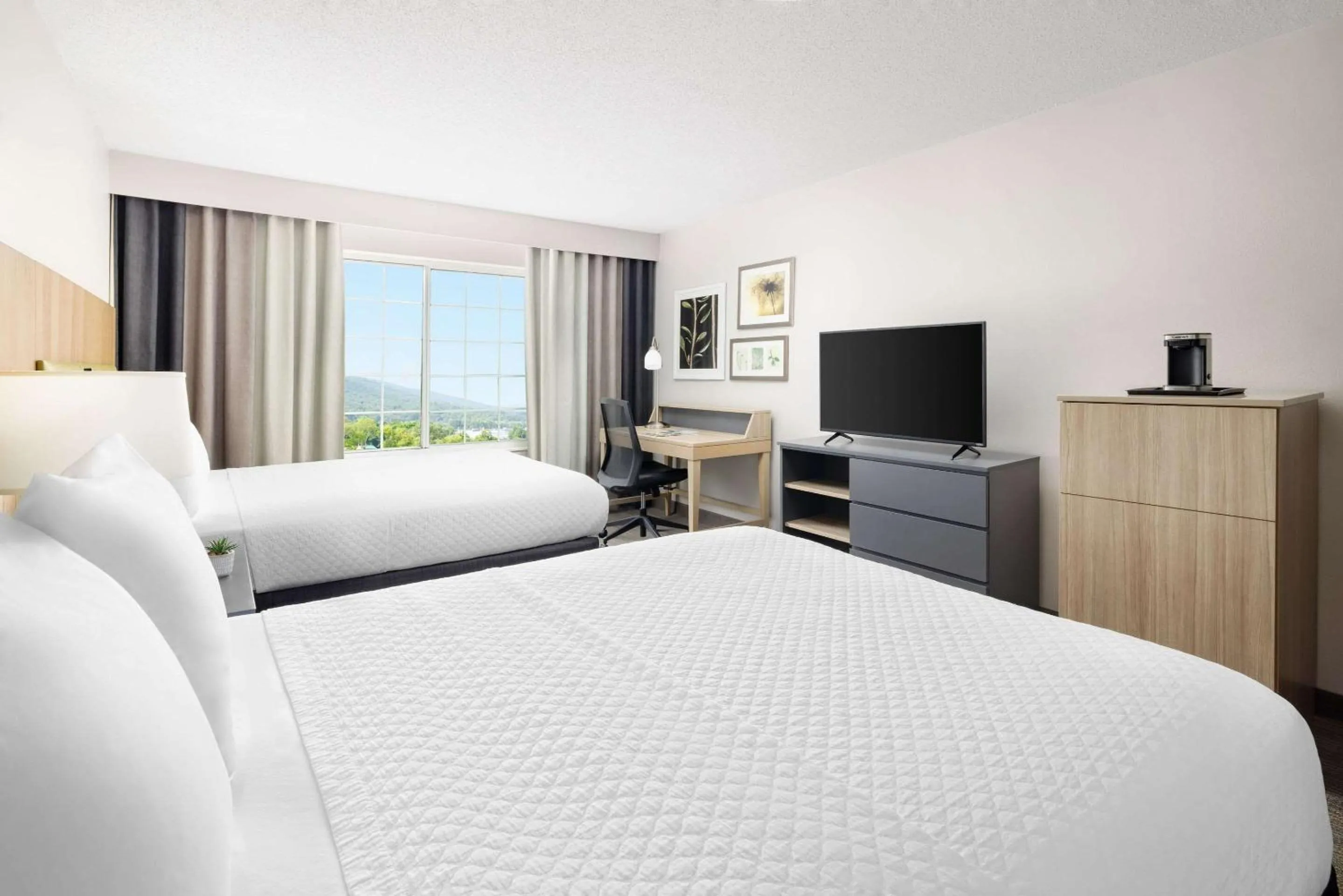 Bedroom, Bed in Country Inn & Suites by Radisson, Big Flats (Elmira), NY