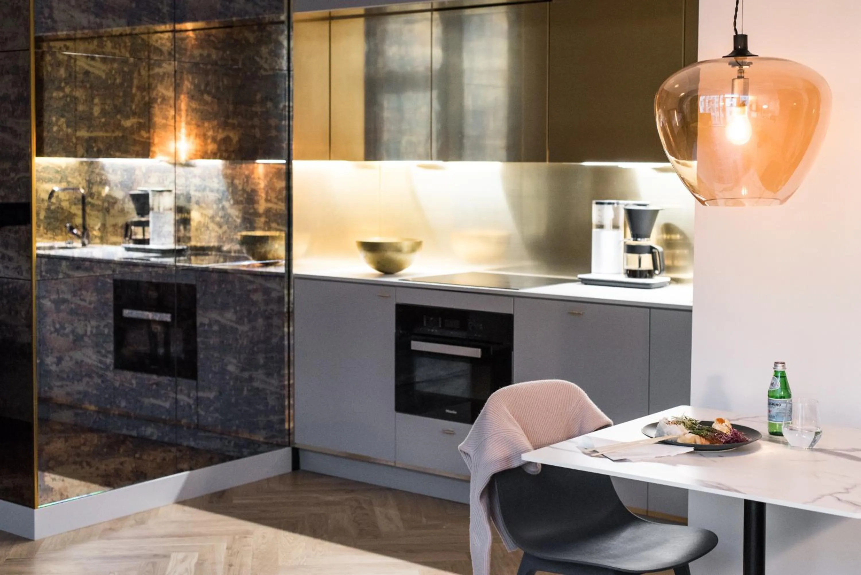 Coffee/tea facilities in Bob W Helsinki Ullanlinna