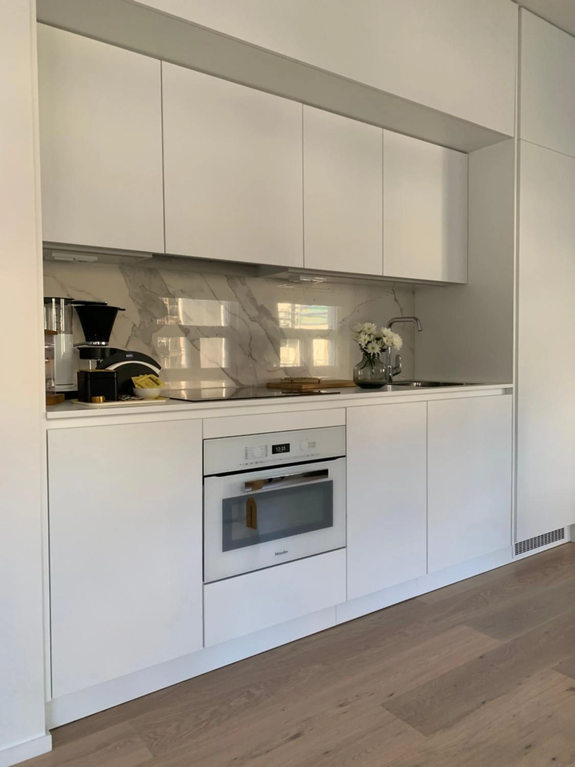 Coffee/tea facilities in Bob W Helsinki Ullanlinna