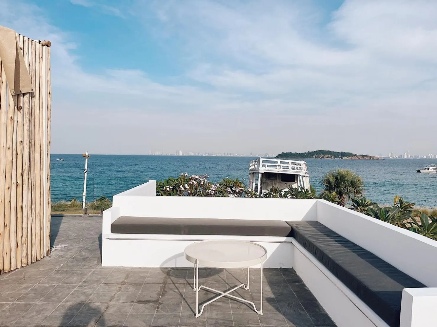 Balcony/Terrace in Rimtalay Resort Koh Larn
