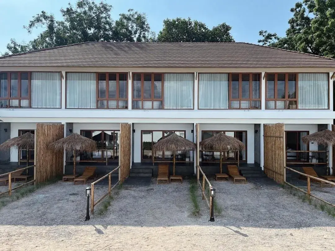 Property building in Rimtalay Resort Koh Larn Property building in Rimtalay Resort Koh Larn