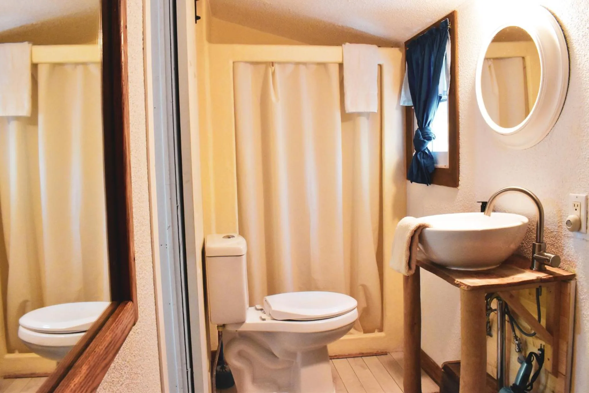 Complexe d'hébergement la Maison touristique Dugas