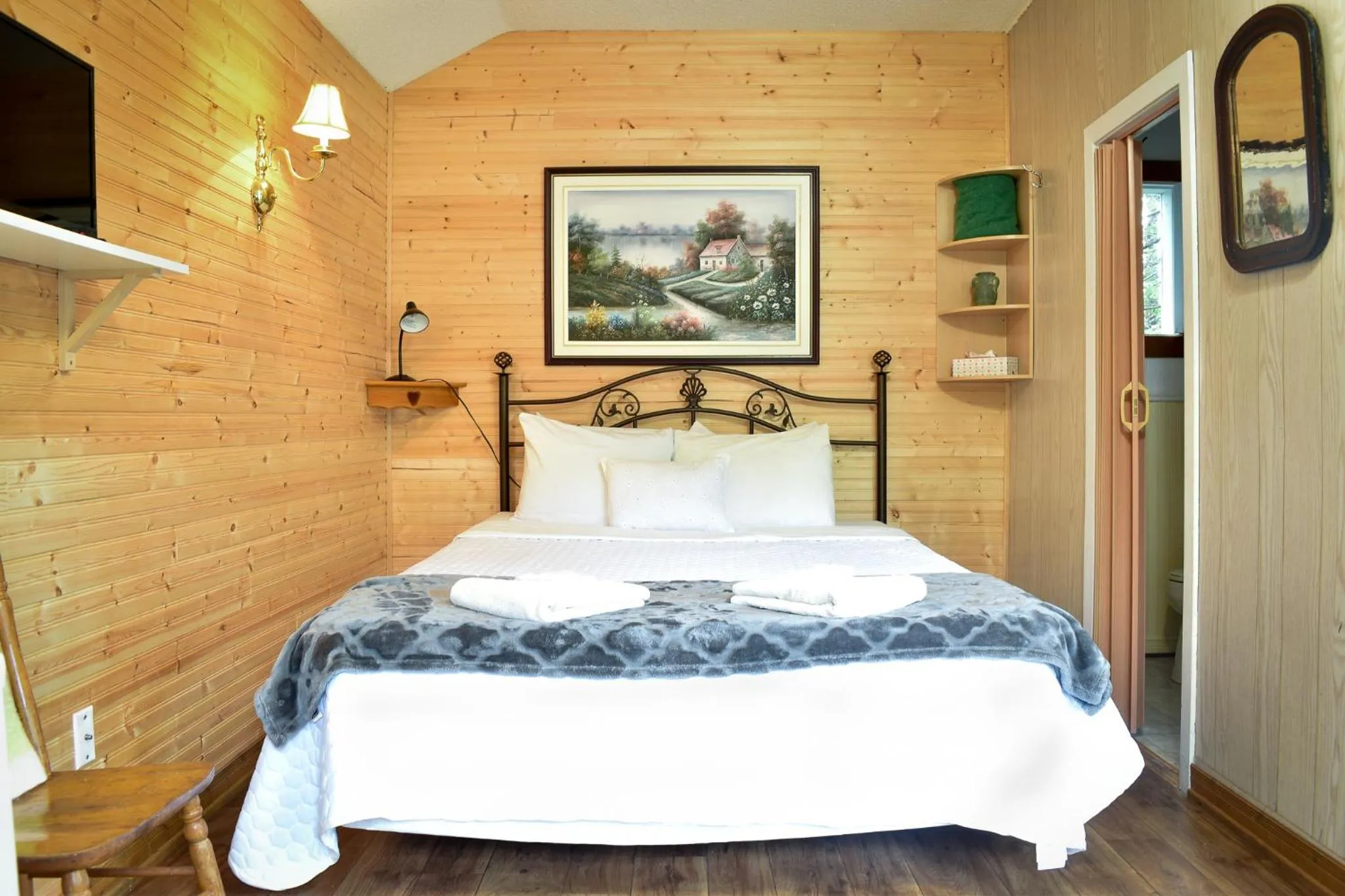 Bed in Complexe d'hébergement la Maison touristique Dugas