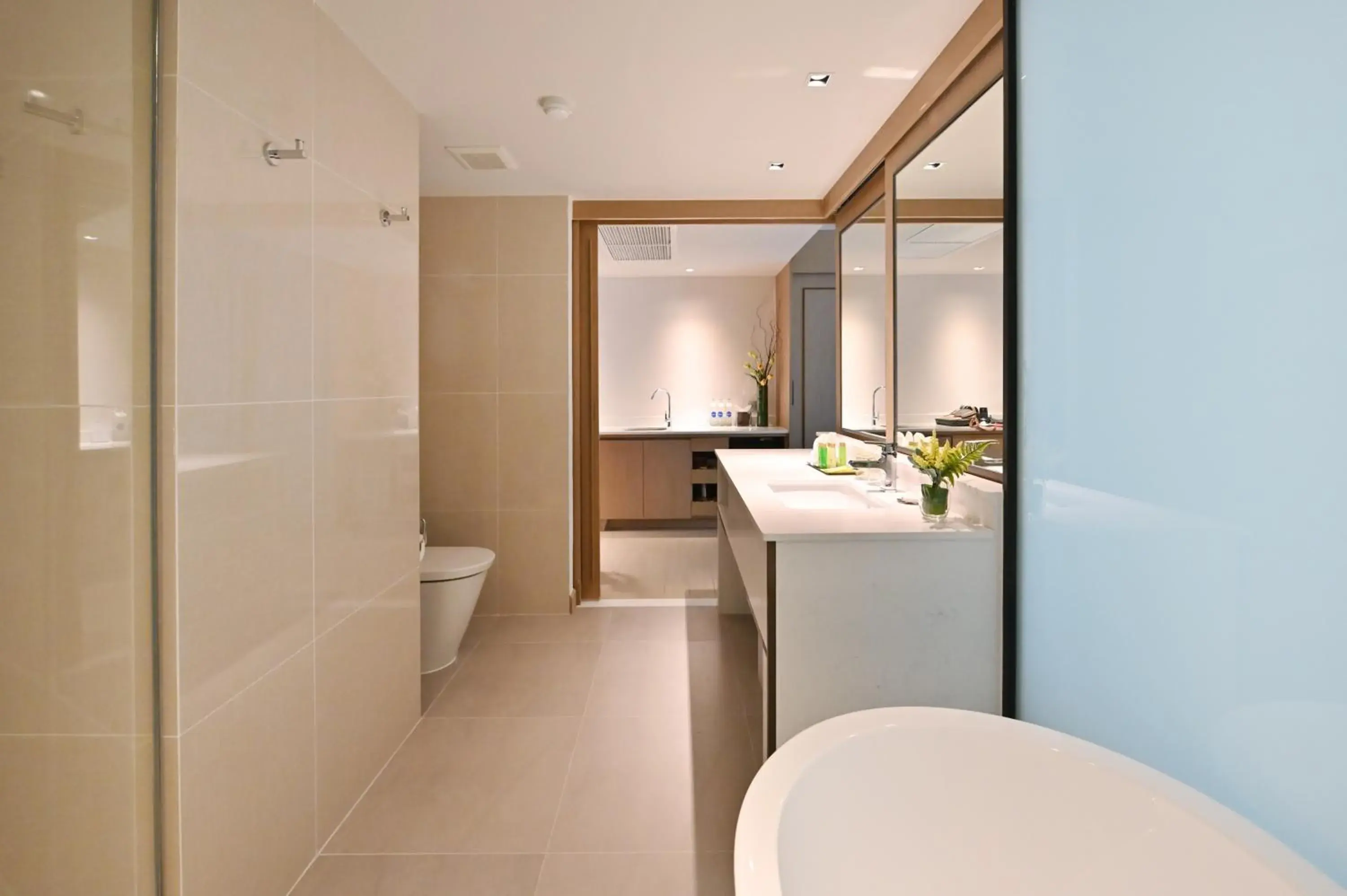 Bathroom in M Pattaya Hotel - SHA Extra Plus Bathroom in M Pattaya Hotel - SHA Extra Plus