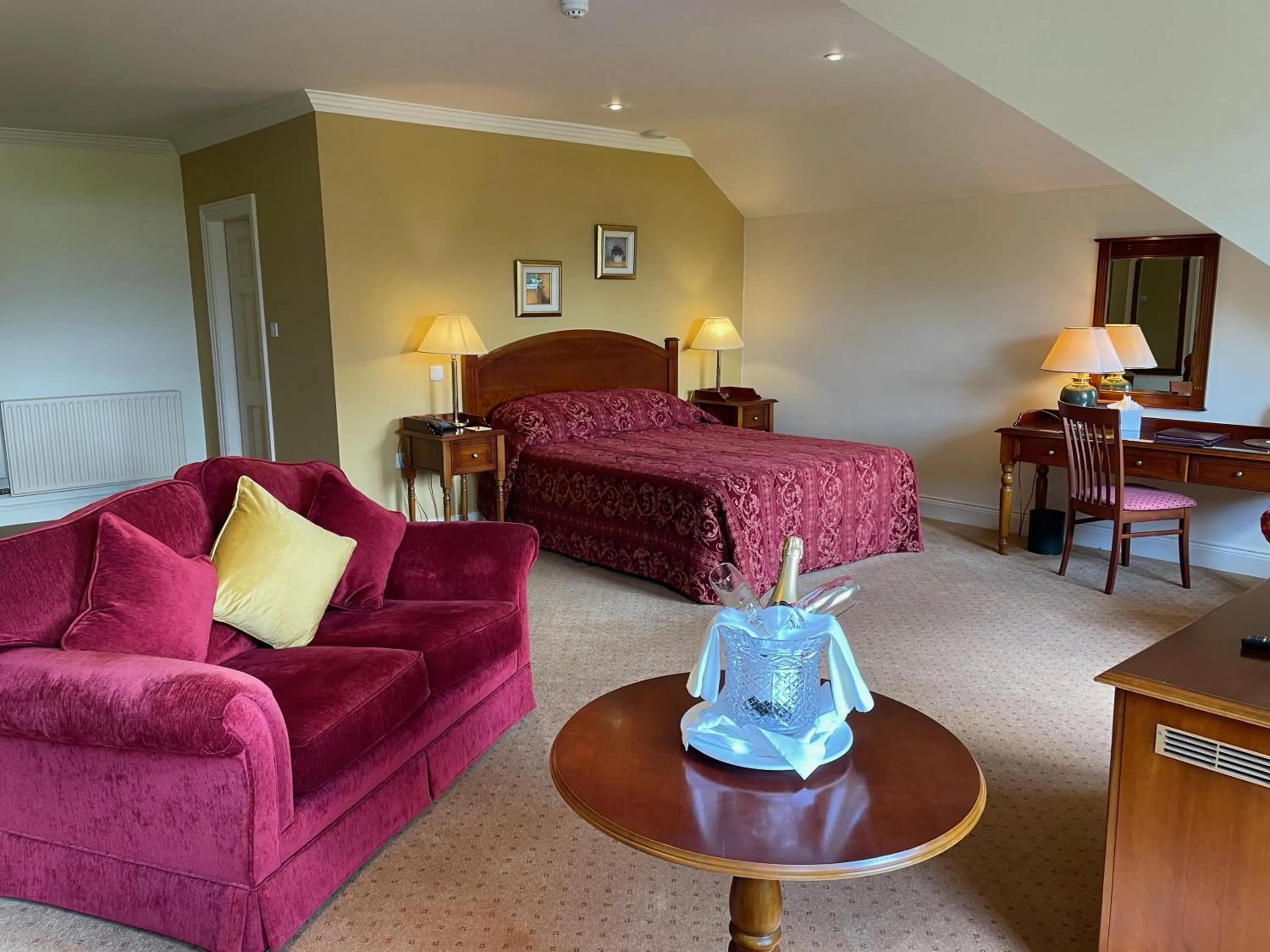 Bed in Loch Lein Country House