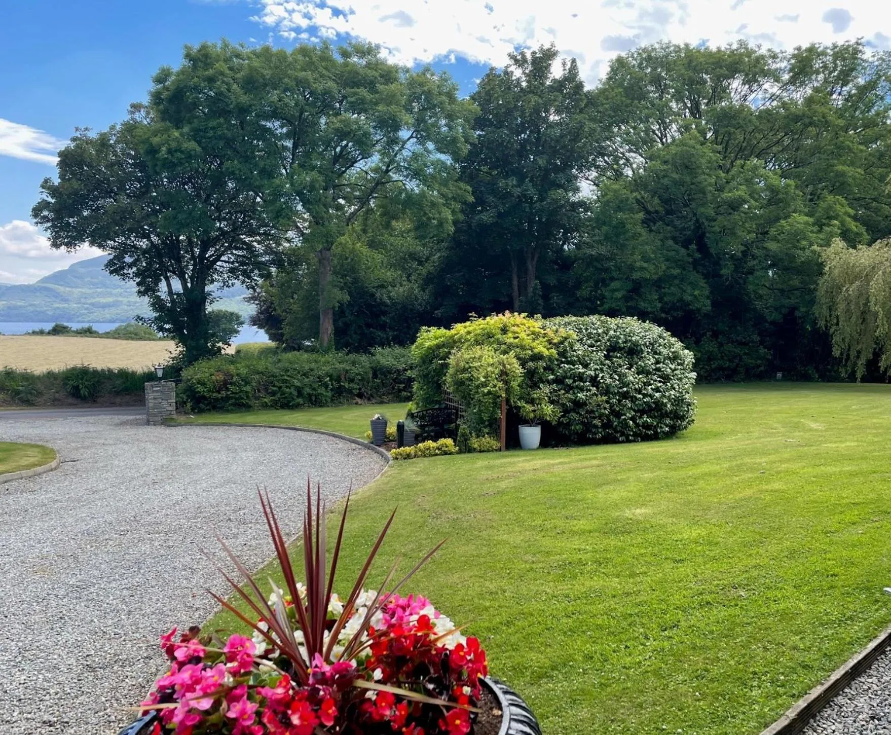 Loch Lein Country House