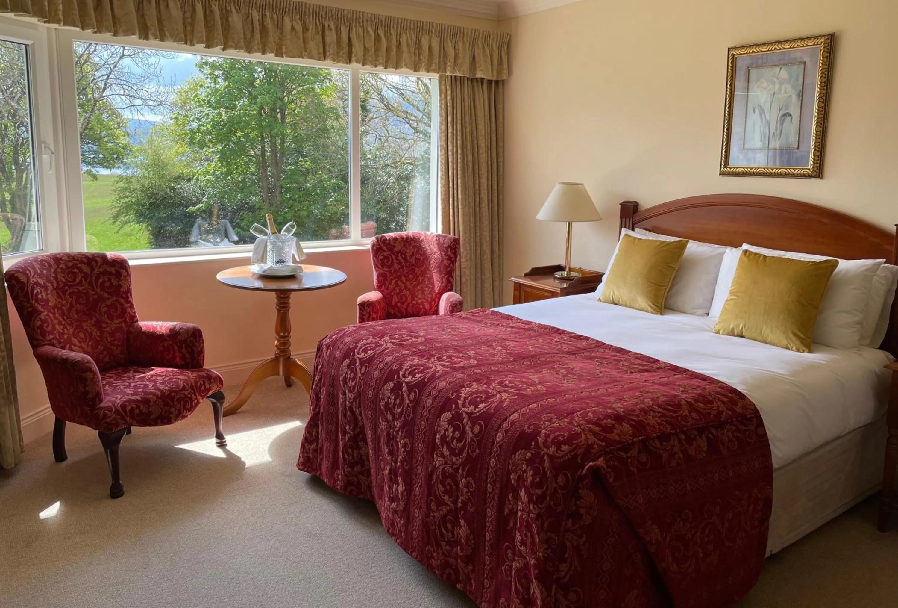 Bed in Loch Lein Country House